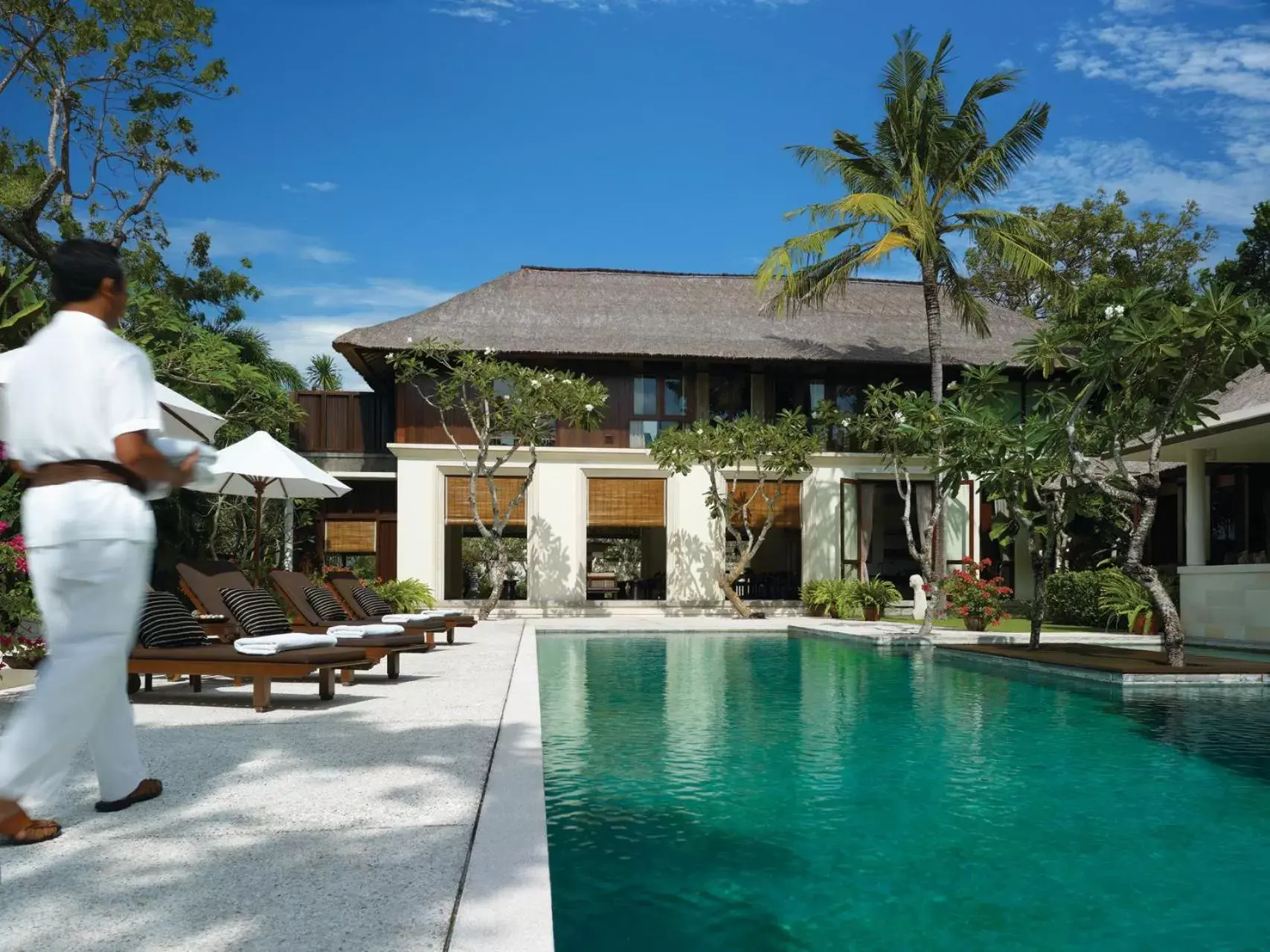 Swimming pool, Property Building in Four Seasons Resort Bali at Jimbaran Bay