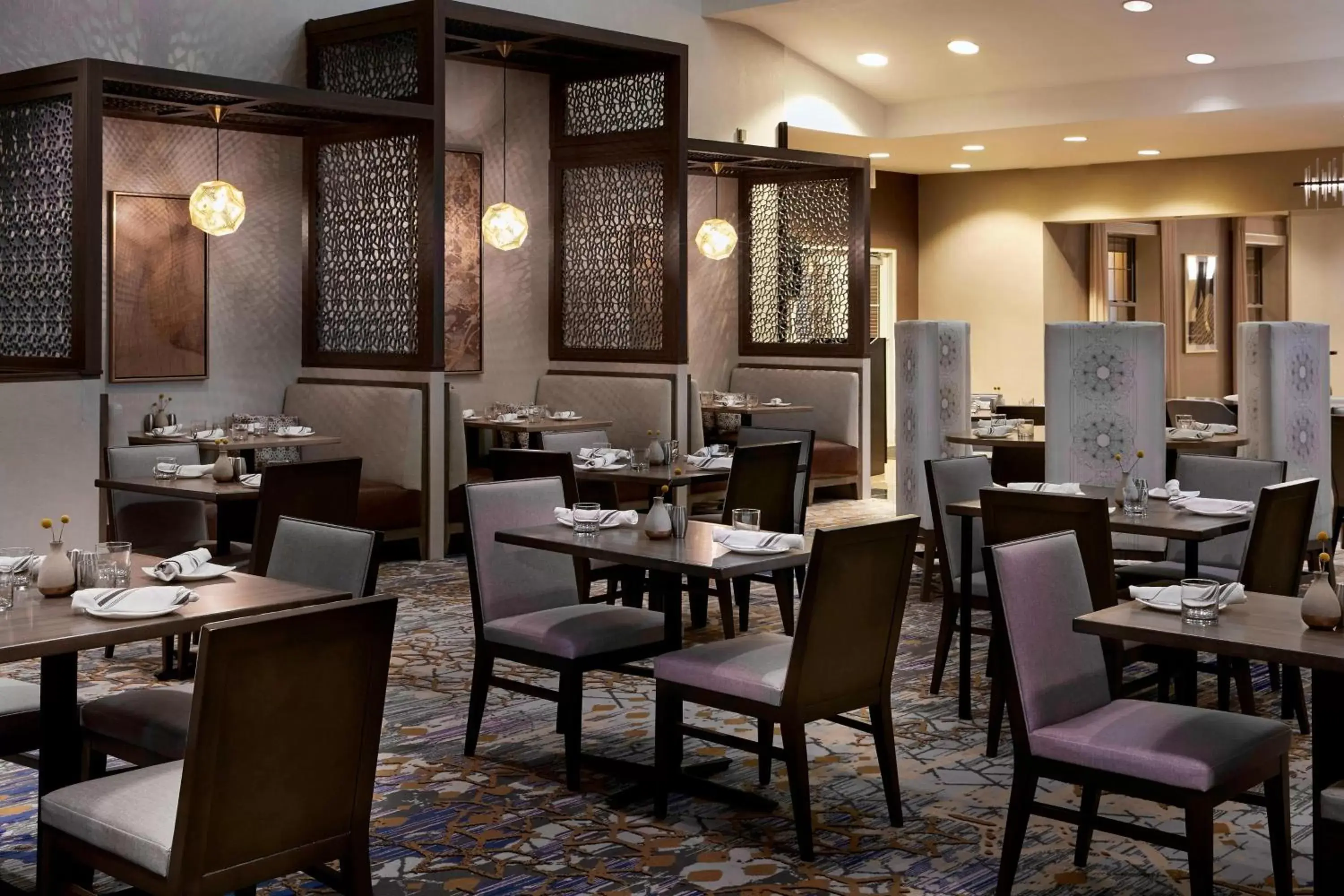 Restaurant/Places to Eat in Chicago Marriott Midway