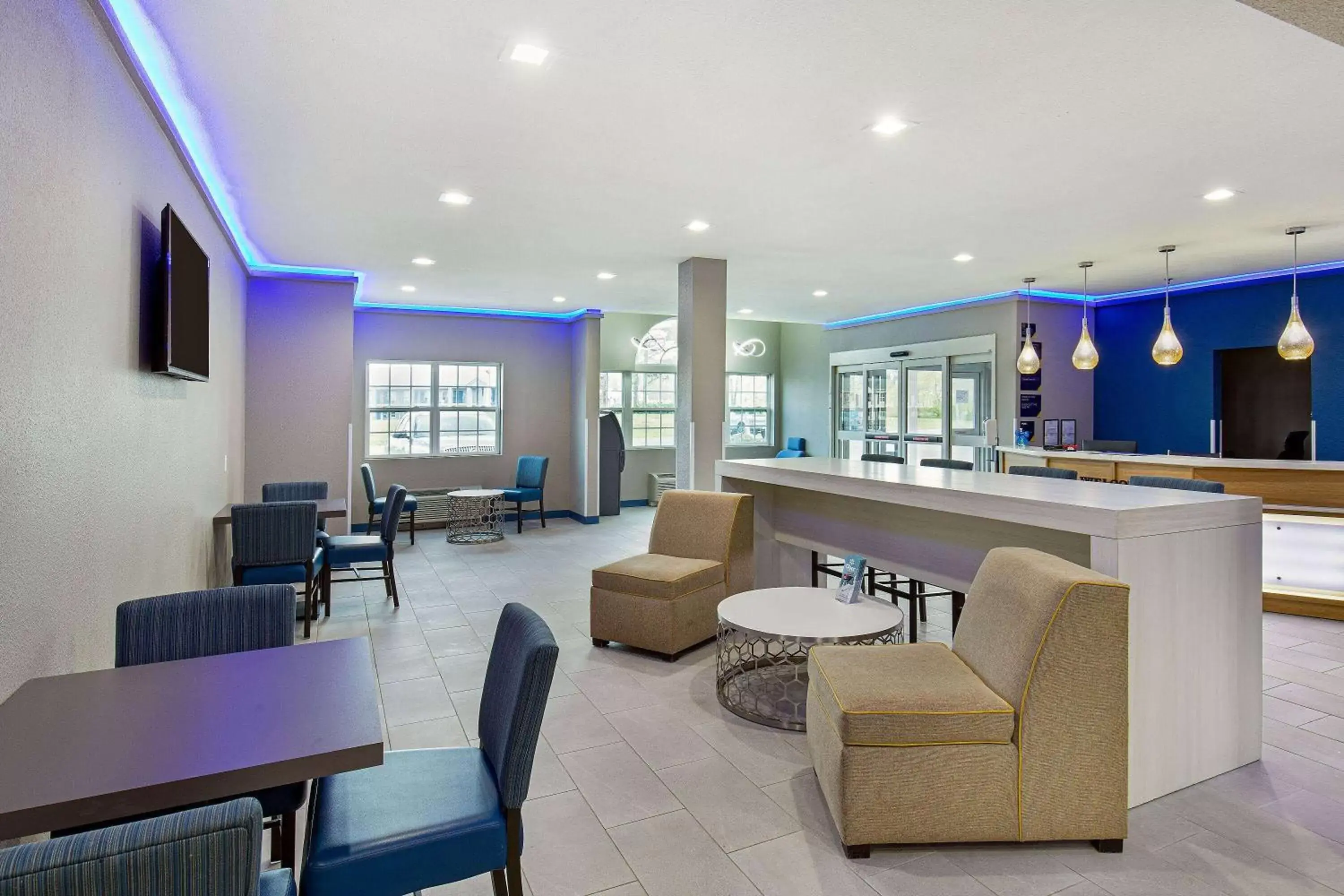 Lobby or reception in Microtel Inn & Suites by Wyndham Manchester - Newly Renovated