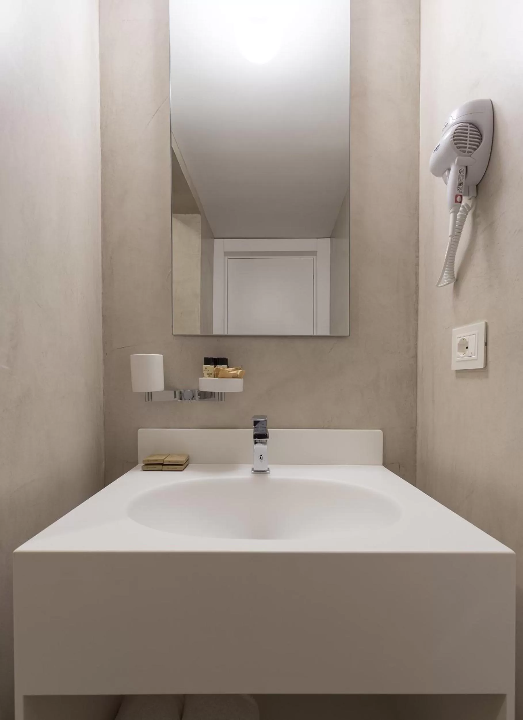 Bathroom in Xilhotel