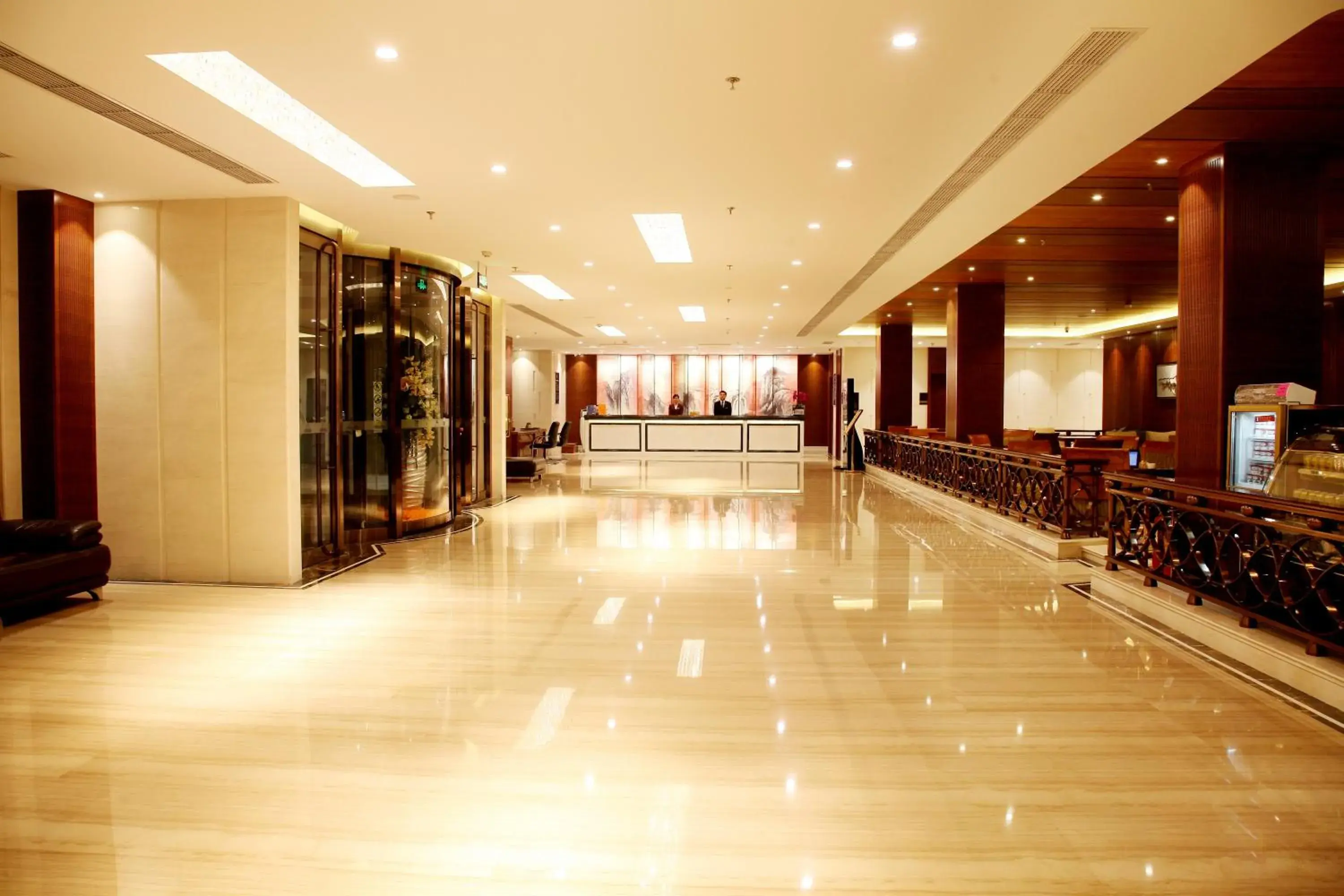 Lobby or reception in Ramada by Wyndham Beijing Airport