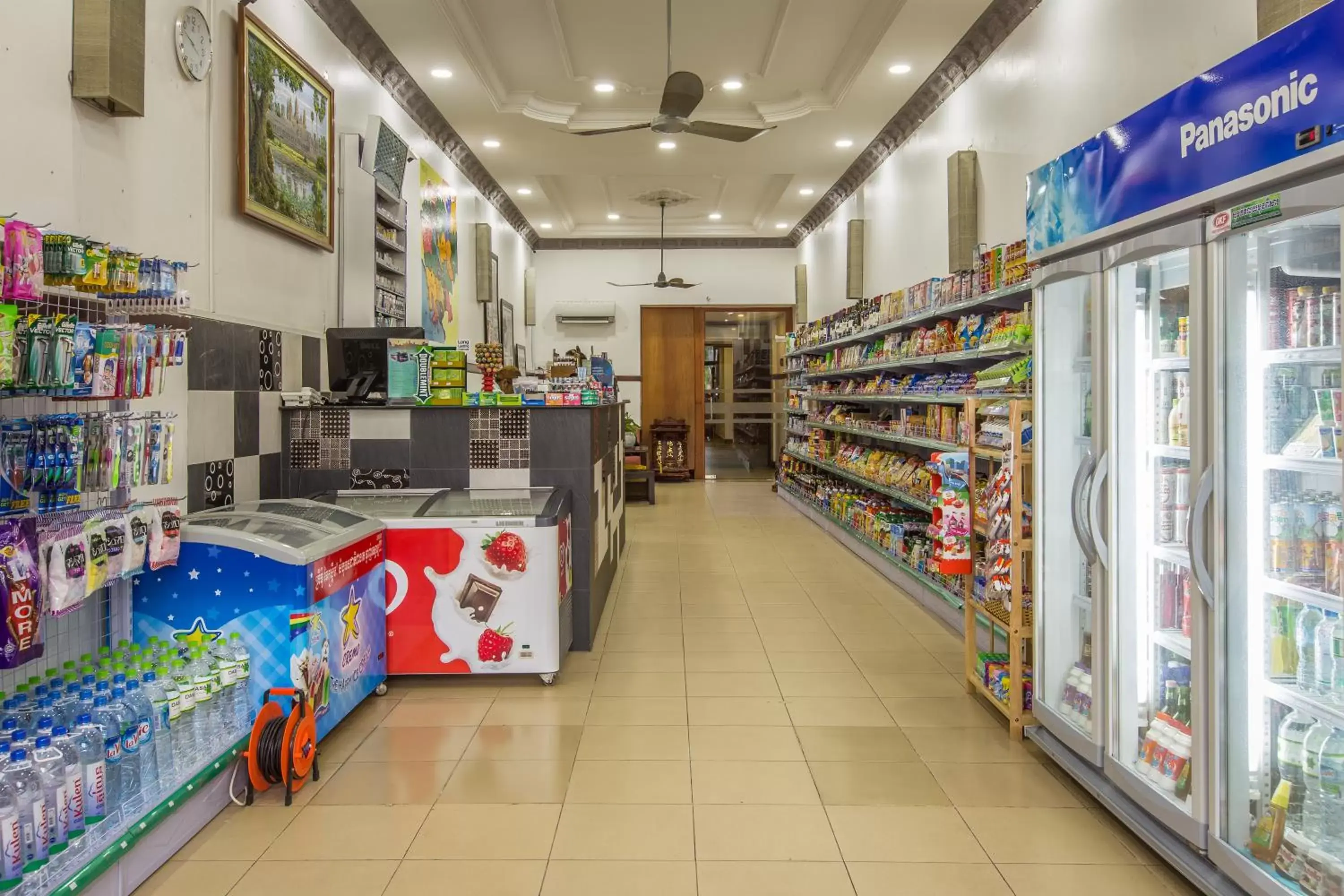 On-site shops, Supermarket/Shops in RS Guesthouse