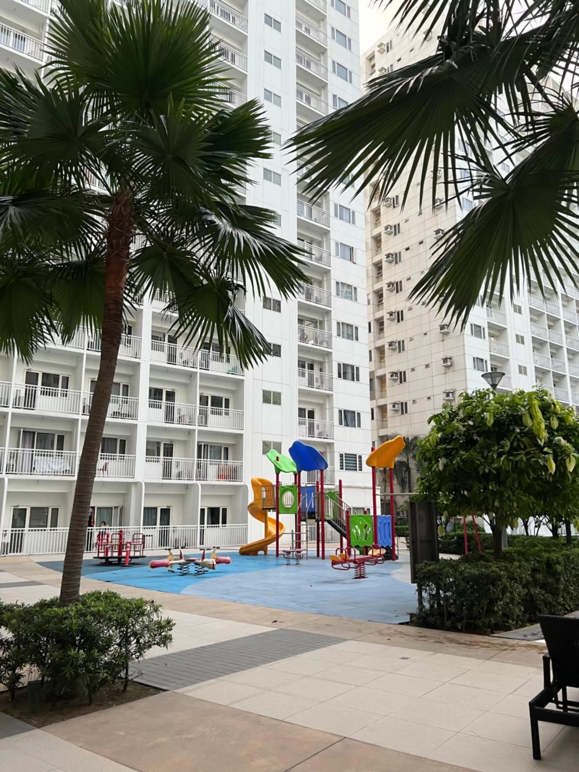 Children play ground in Yam Staycation Shore Residences
