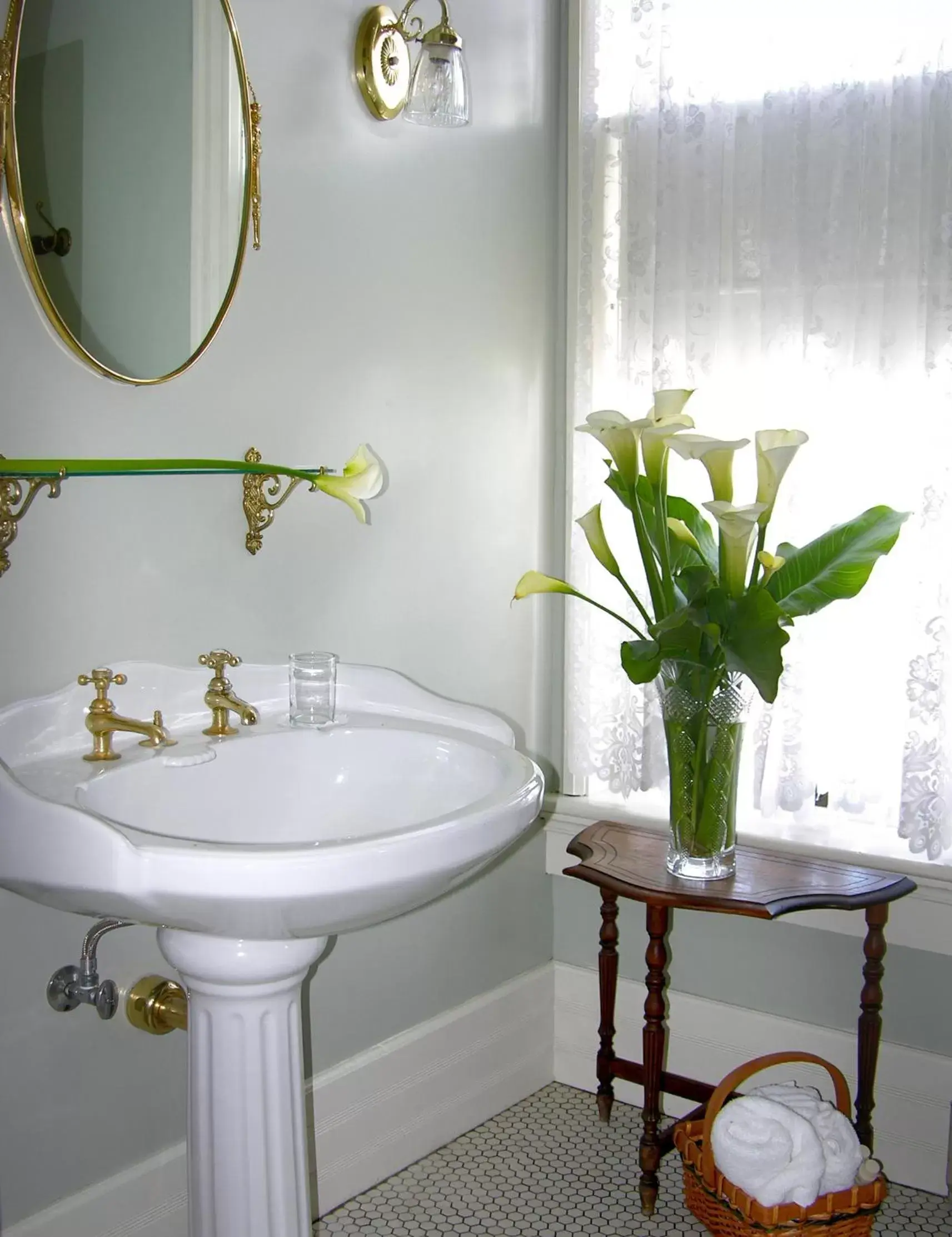 Bathroom in Victorian Inn