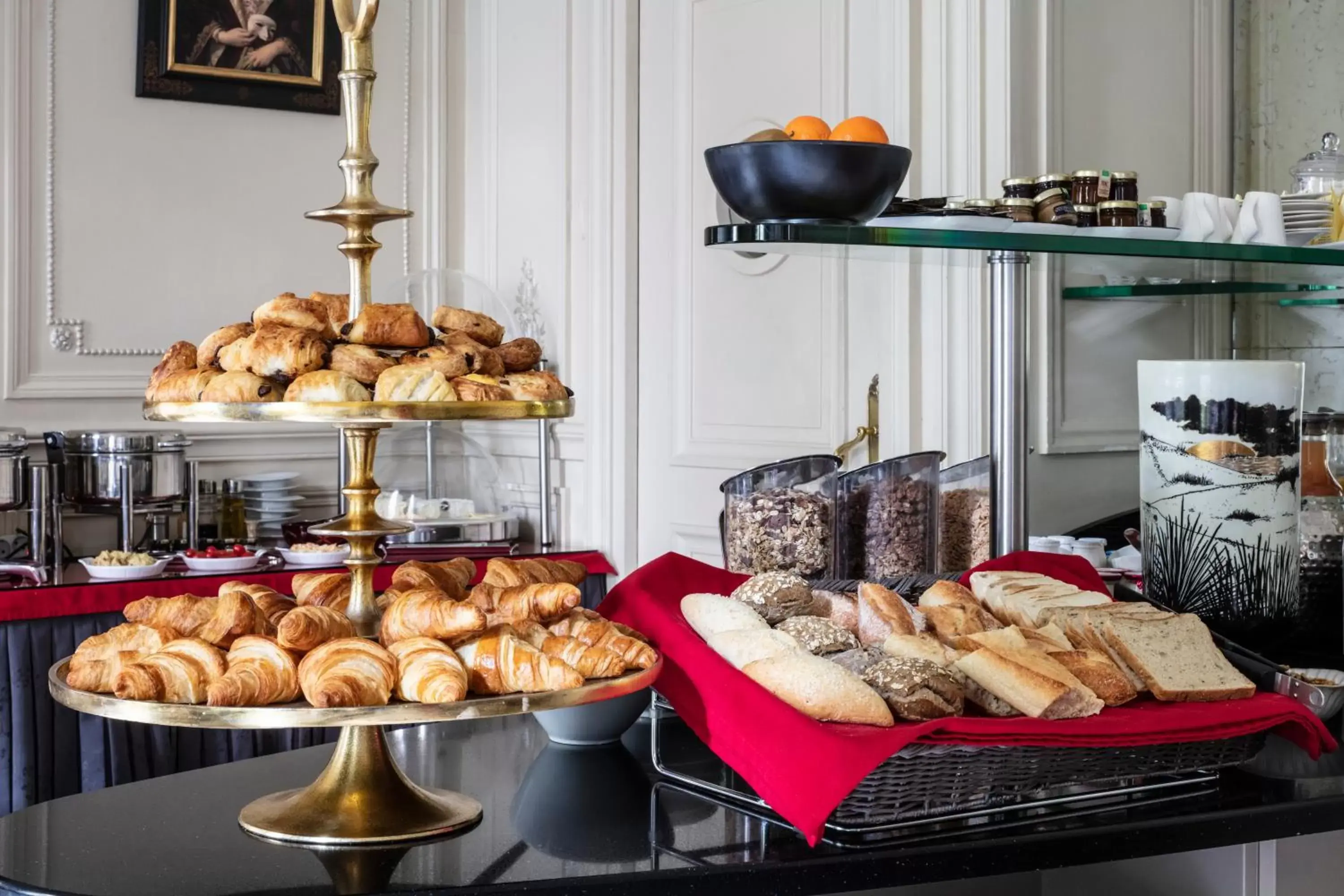 Buffet breakfast, Food in Hôtel Regent's Garden - Astotel