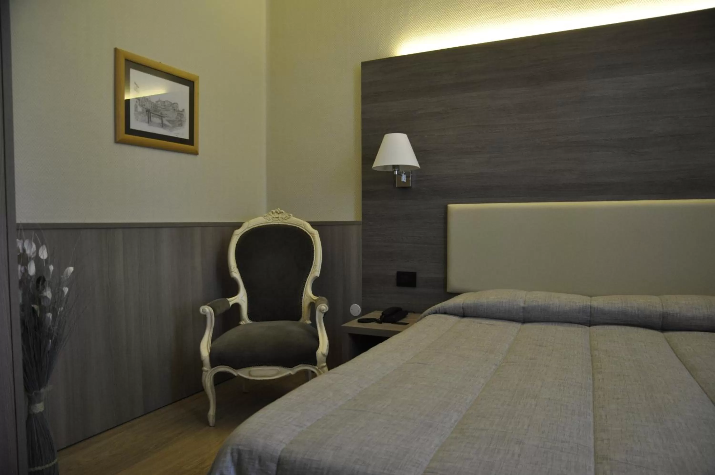 Decorative detail, Bed in Hotel Est Piombino