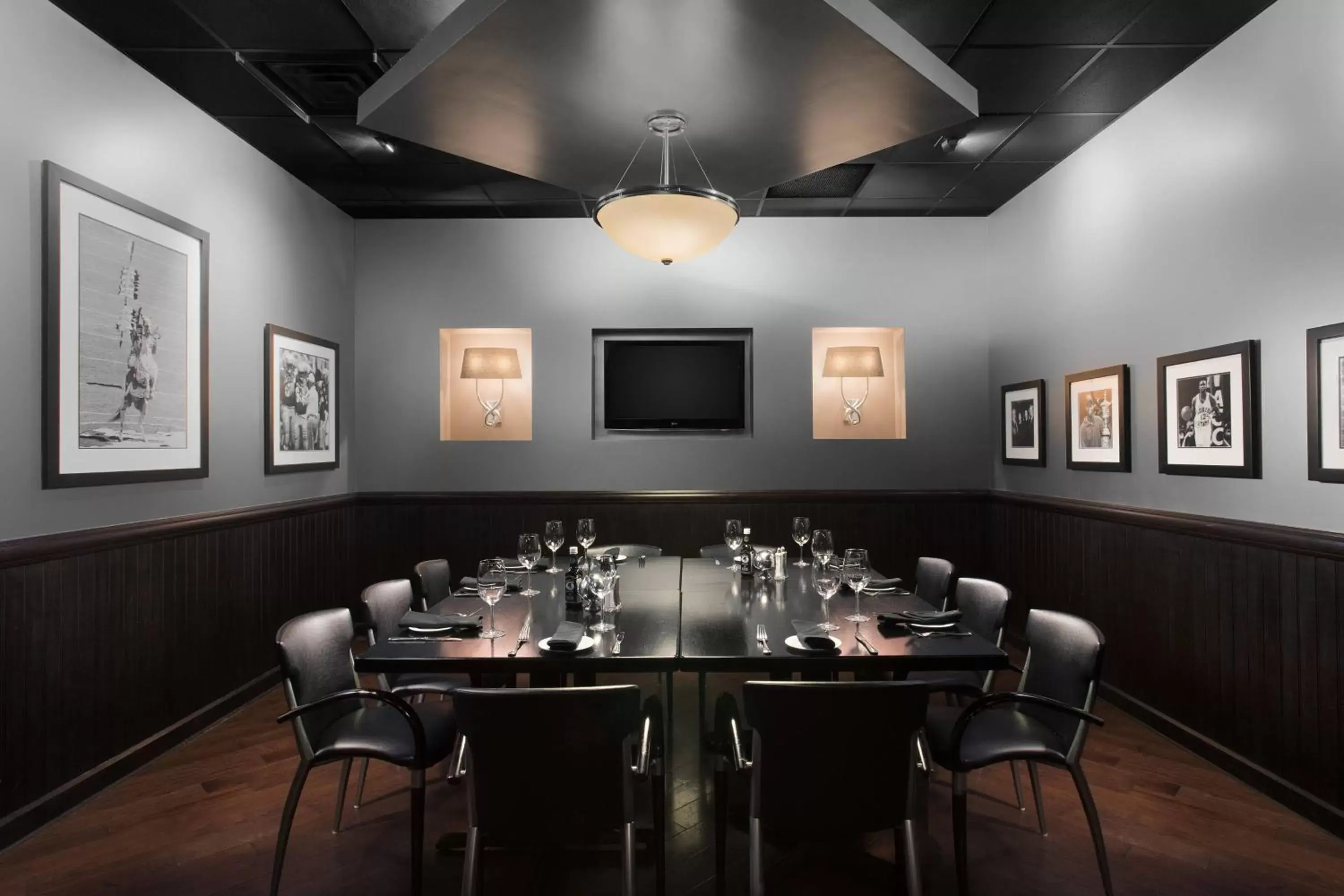Meeting/conference room, Restaurant/Places to Eat in Hotel Duval, Autograph Collection