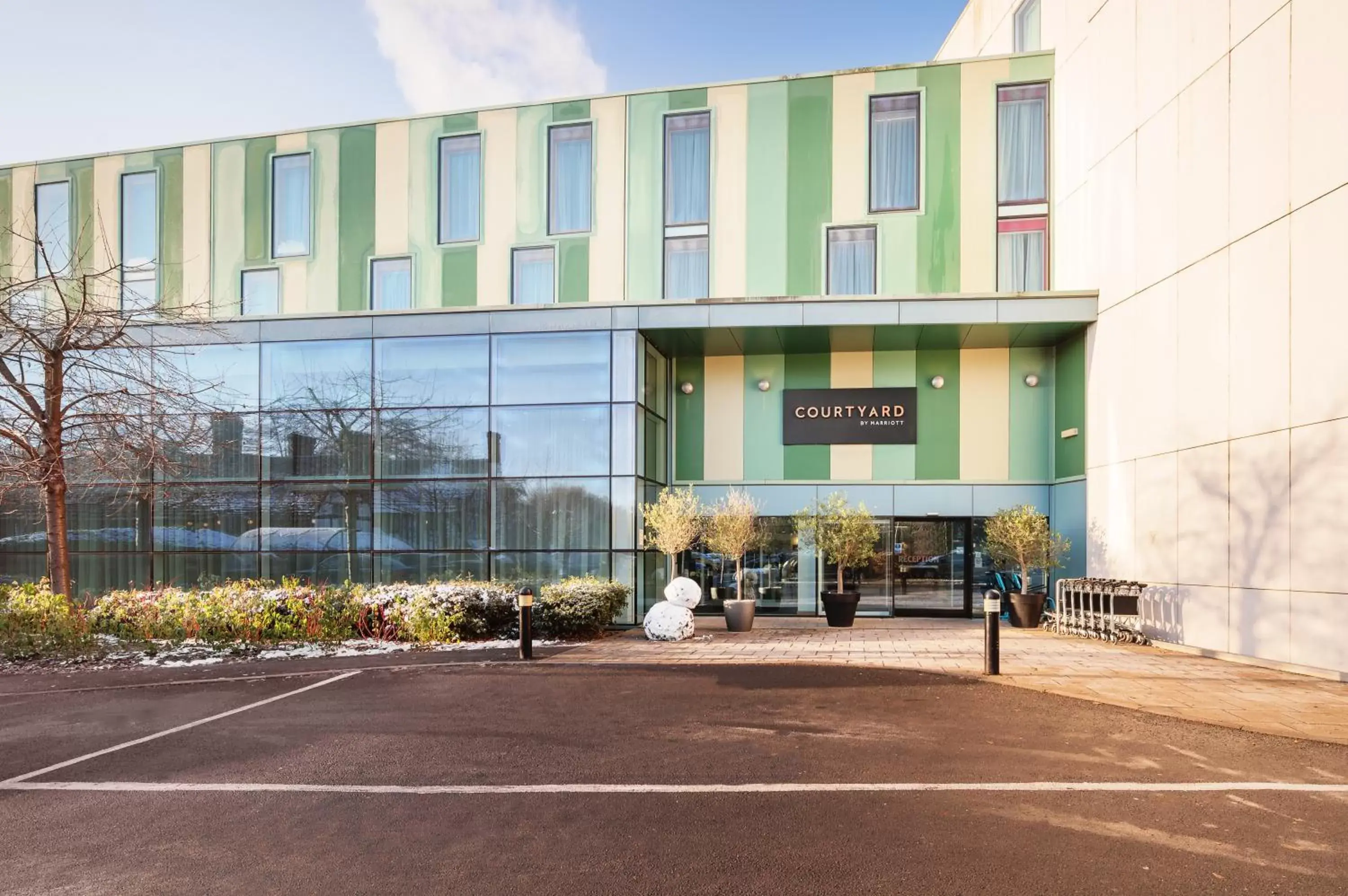 Property Building in Courtyard by Marriott London Gatwick Airport