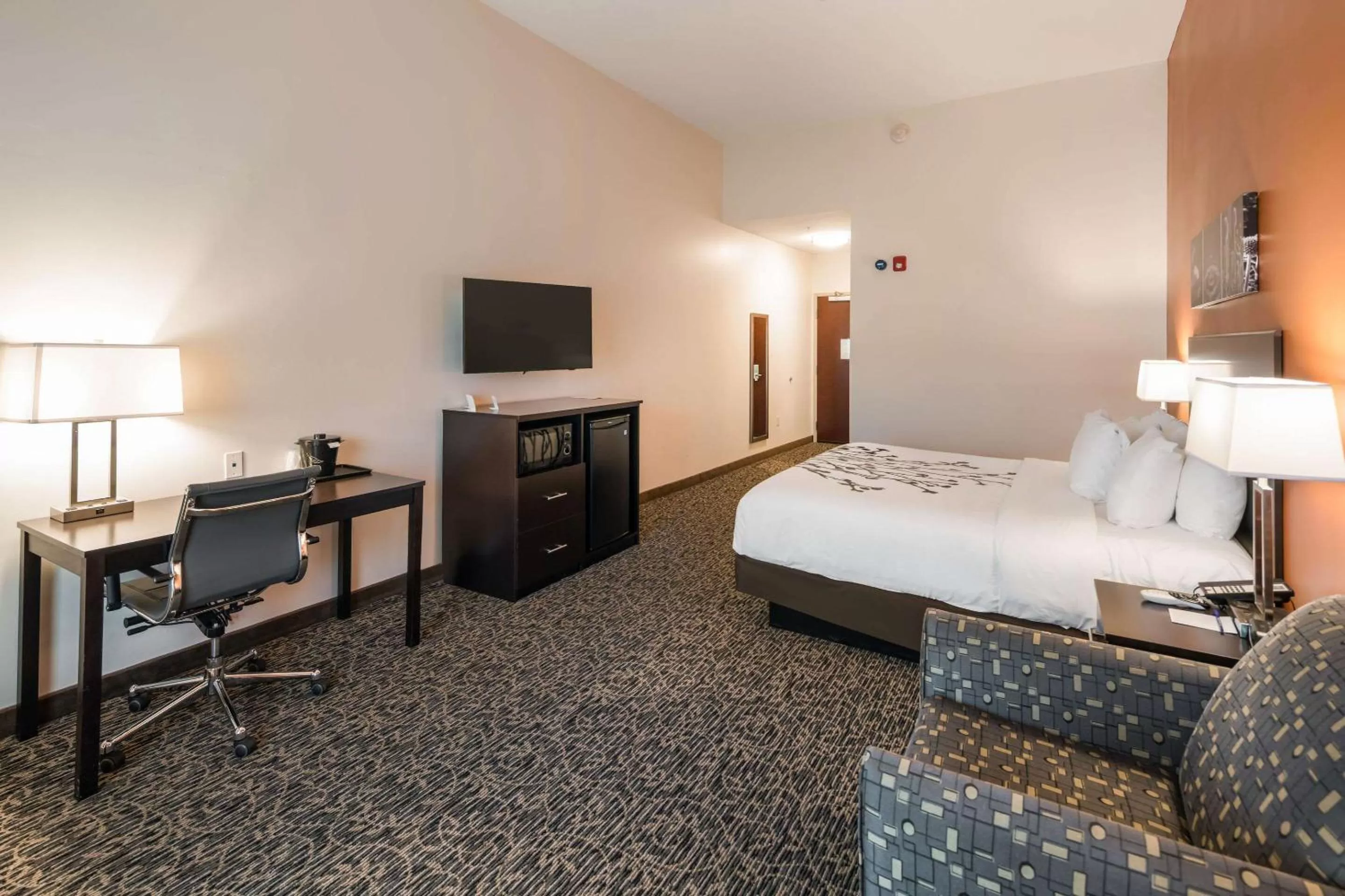 Photo of the whole room, Bed in Sleep Inn & Suites Hurricane Zion Park Area