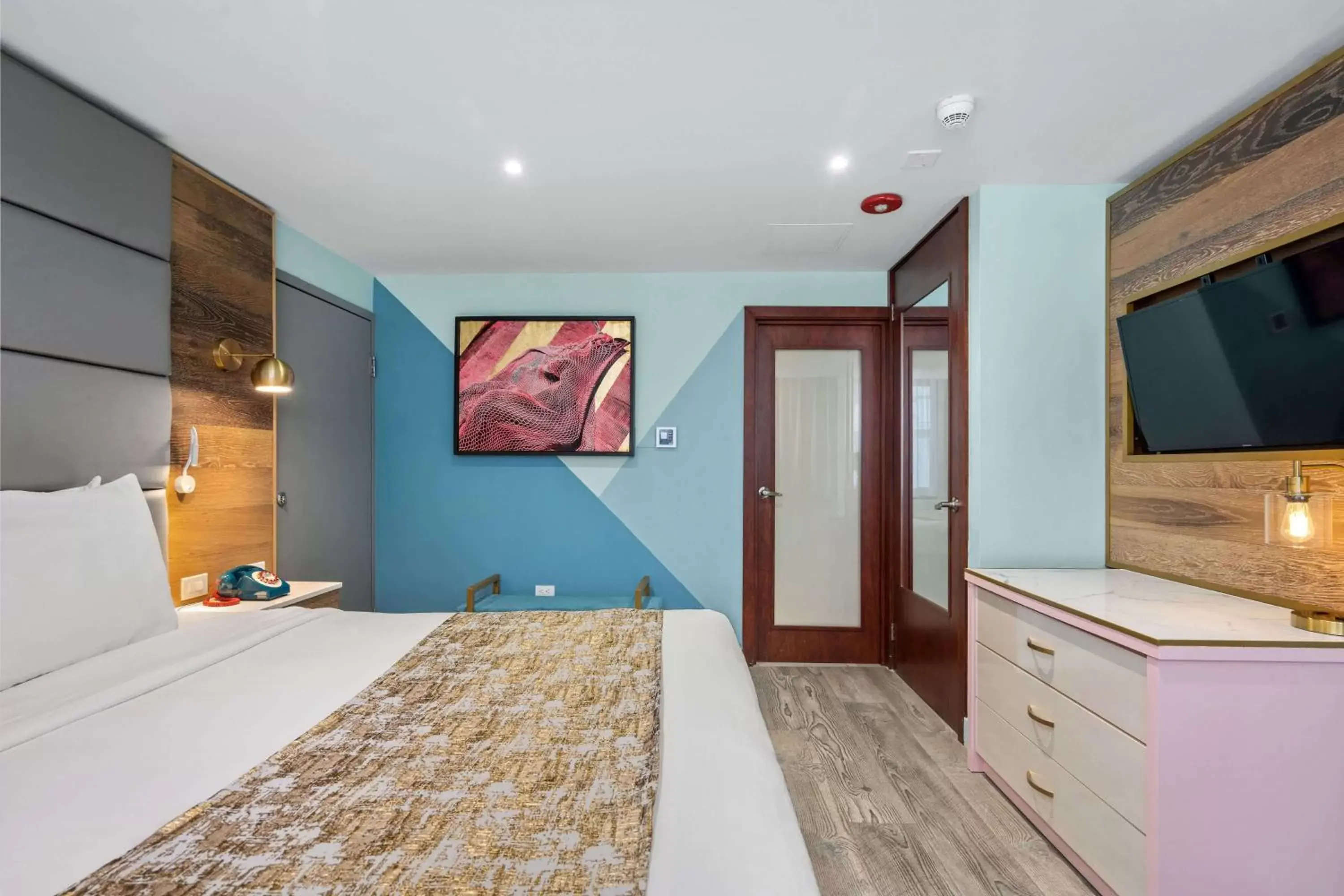 Bed in Abitta Boutique Hotel, Ascend Hotel Collection