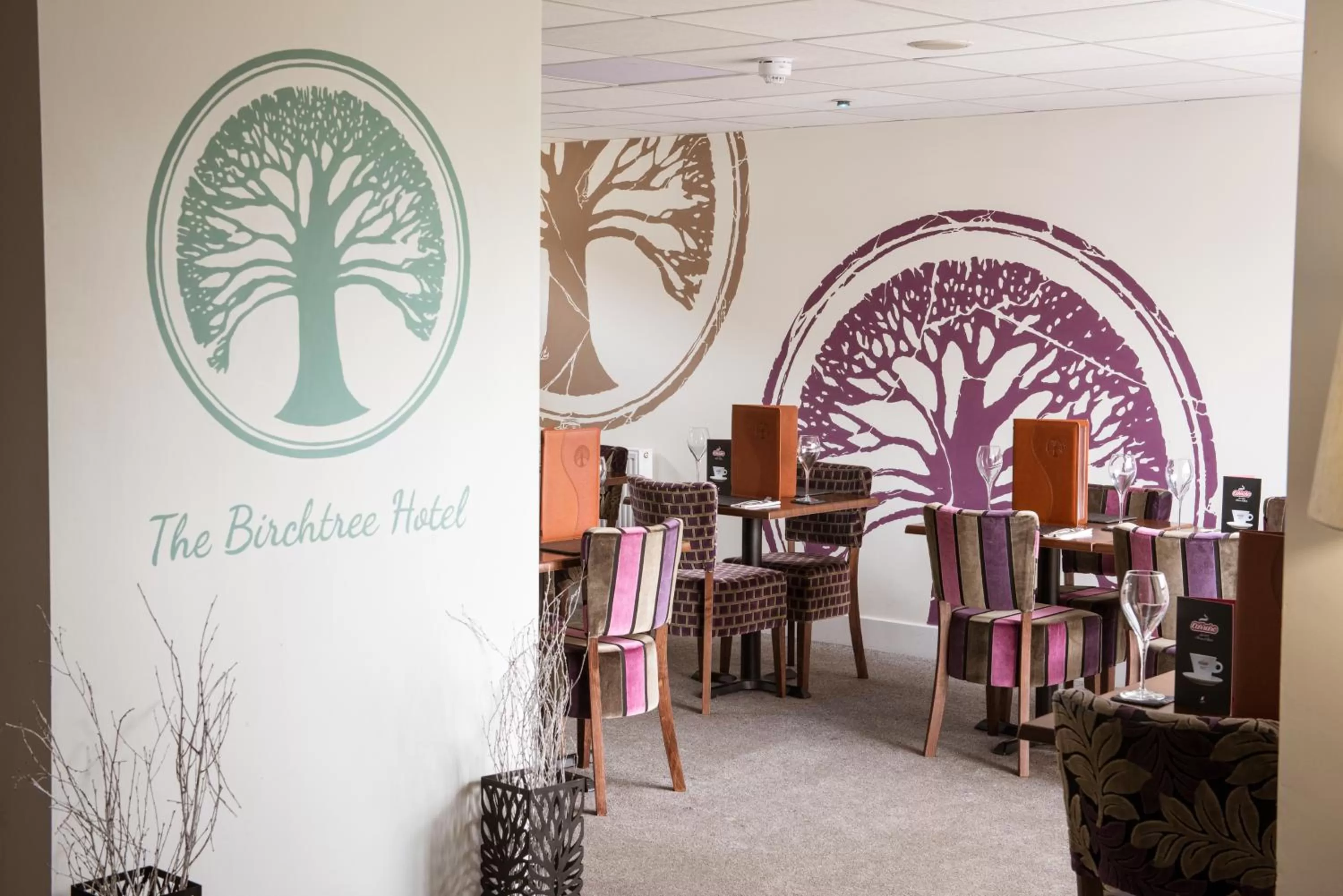 Restaurant/places to eat in The Birchtree Hotel