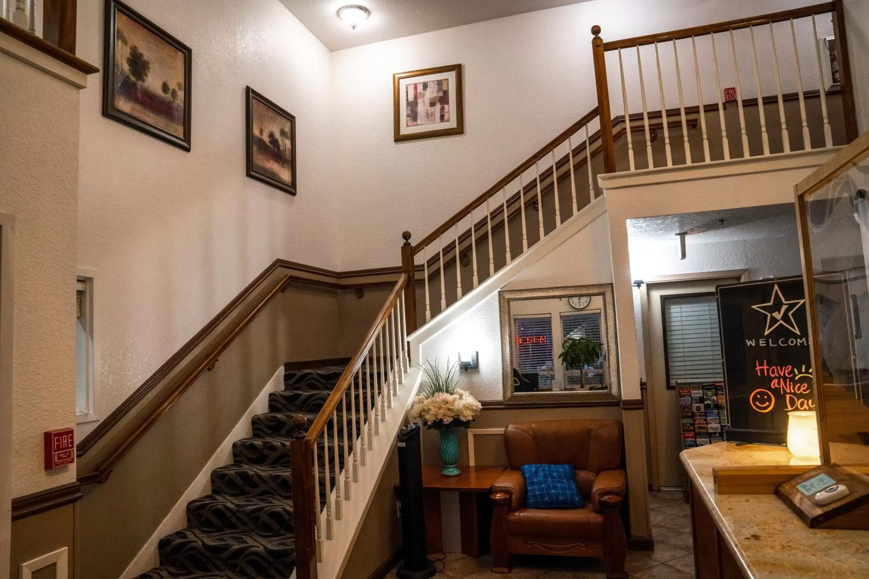 Lobby or reception in Americas Best Value Inn Lynnwood Lobby or reception in Americas Best Value Inn Lynnwood