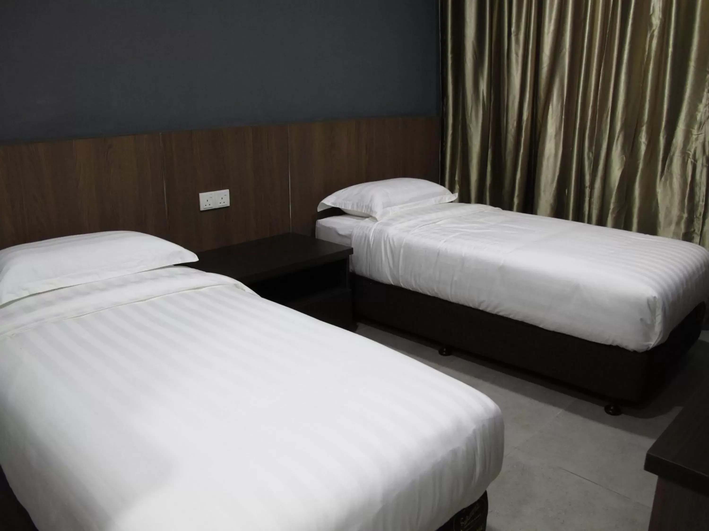 Bed in HOTEL SUKARAMAI