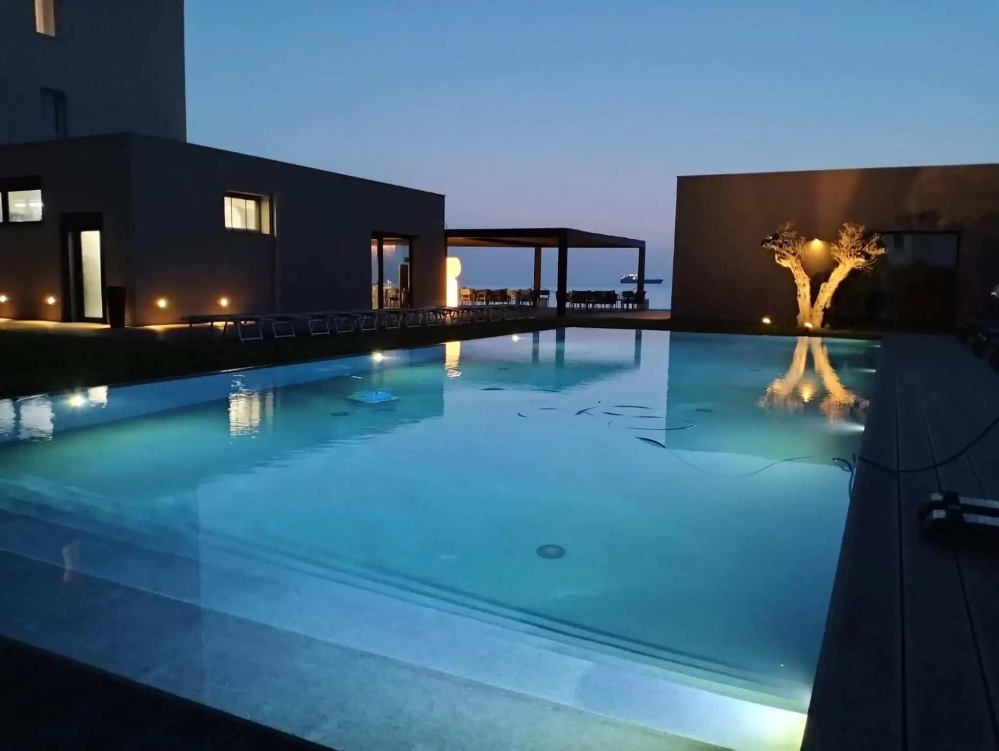 Swimming Pool in Hotel Punta Tipa