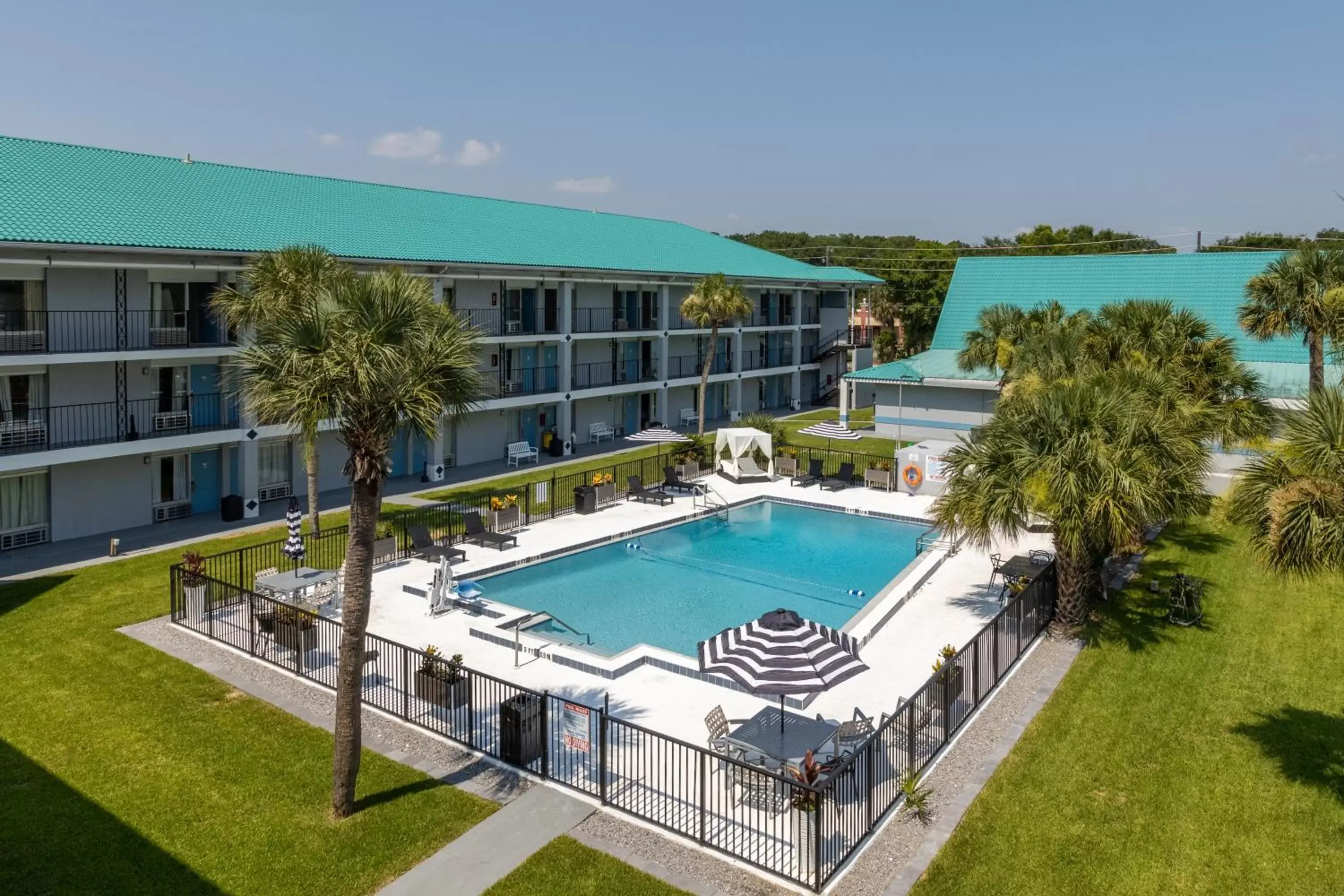Swimming pool, Pool View in Baymont by Wyndham Altamonte Springs