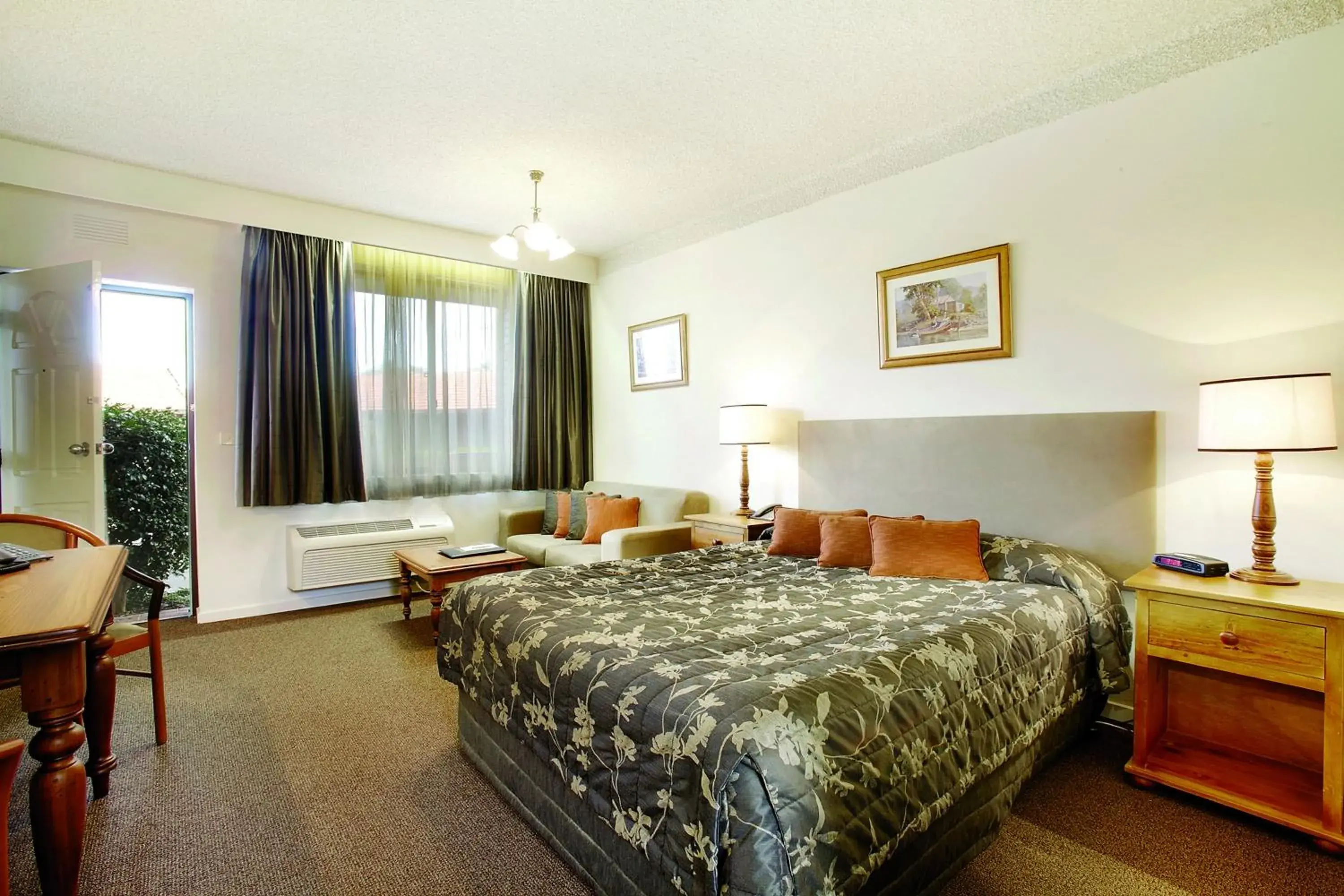 Bedroom in Hotel Bruce County