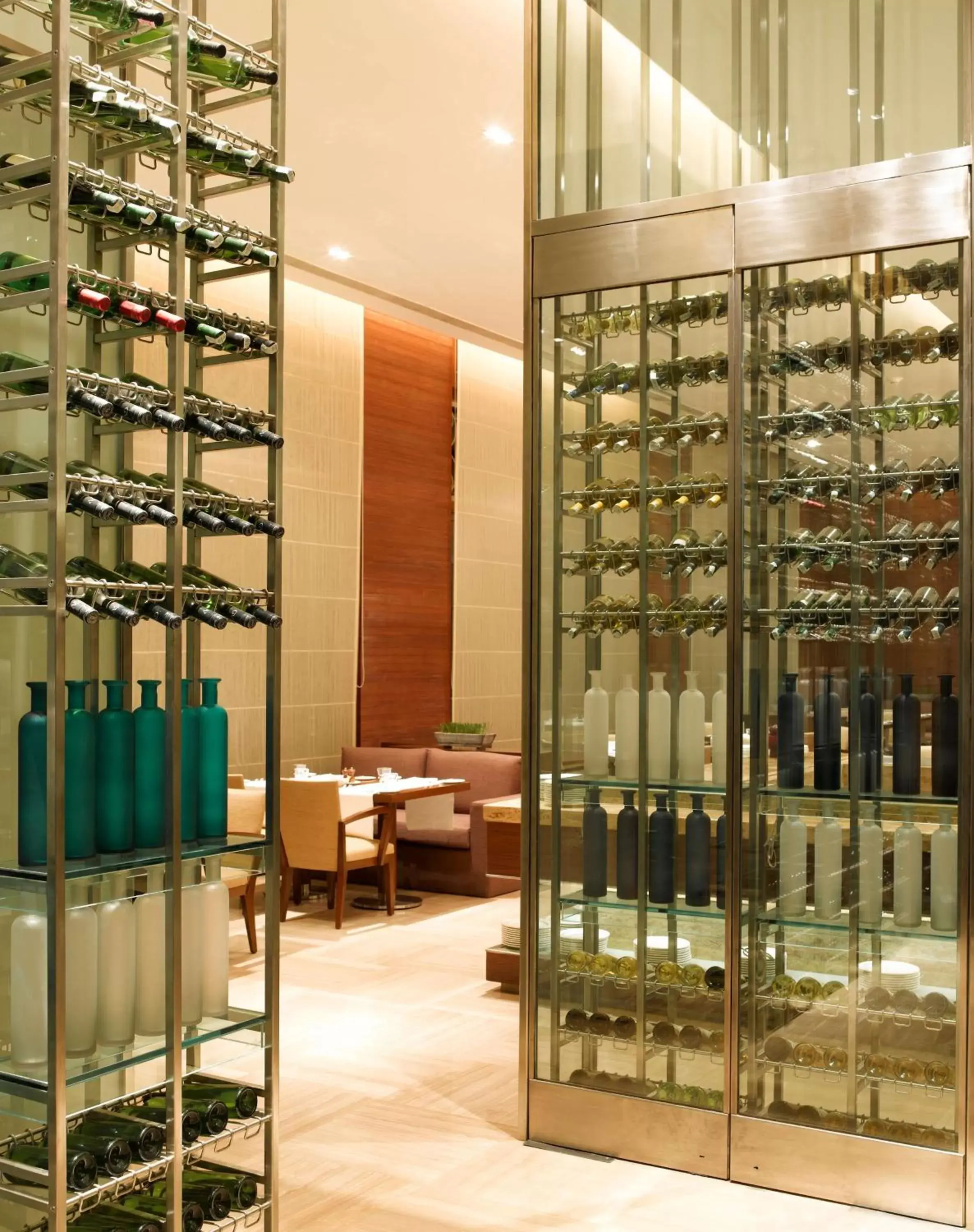 Lounge or bar in Hyatt Hyderabad Gachibowli