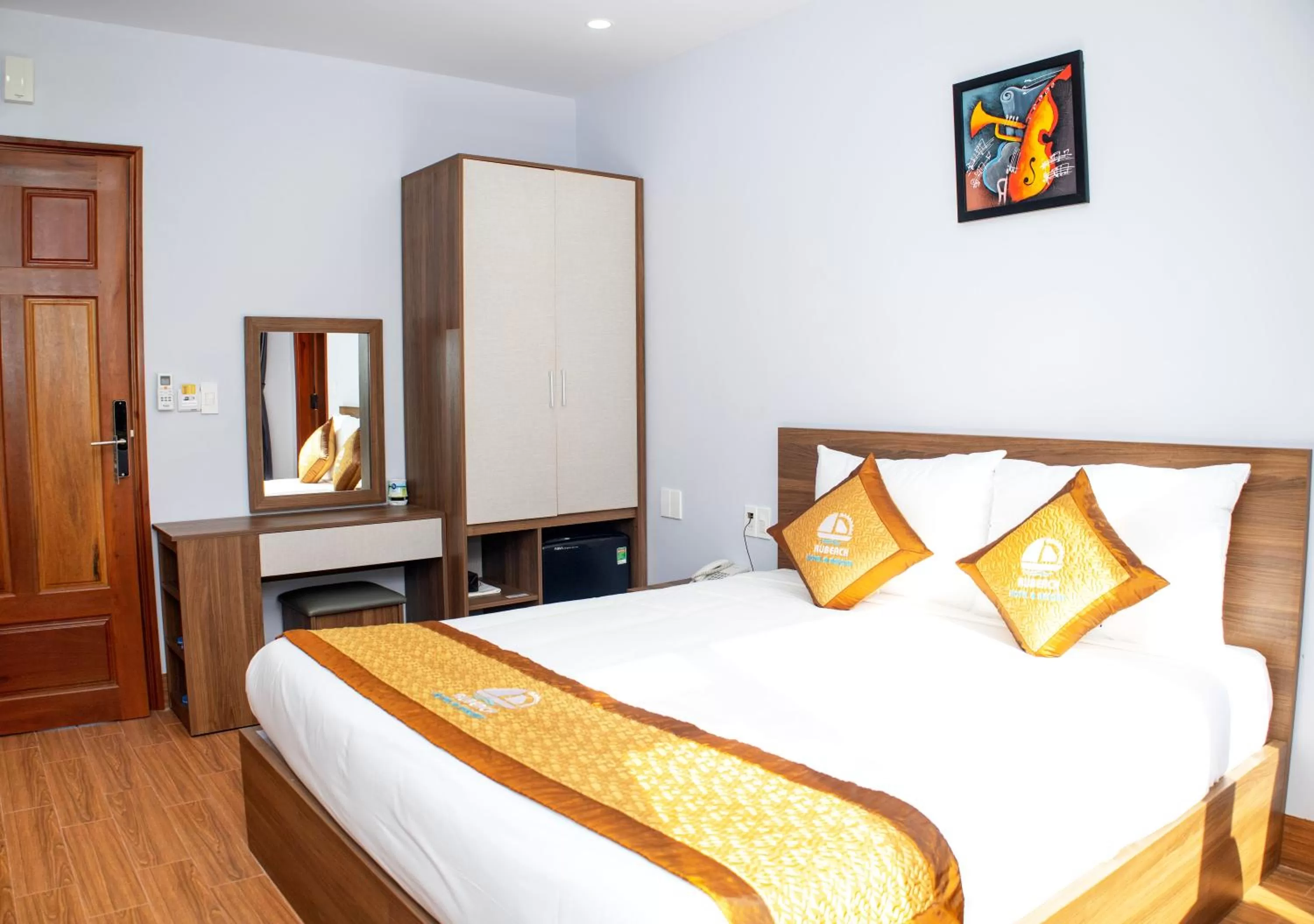 Bed in RUBEACH HOTEL & REROST