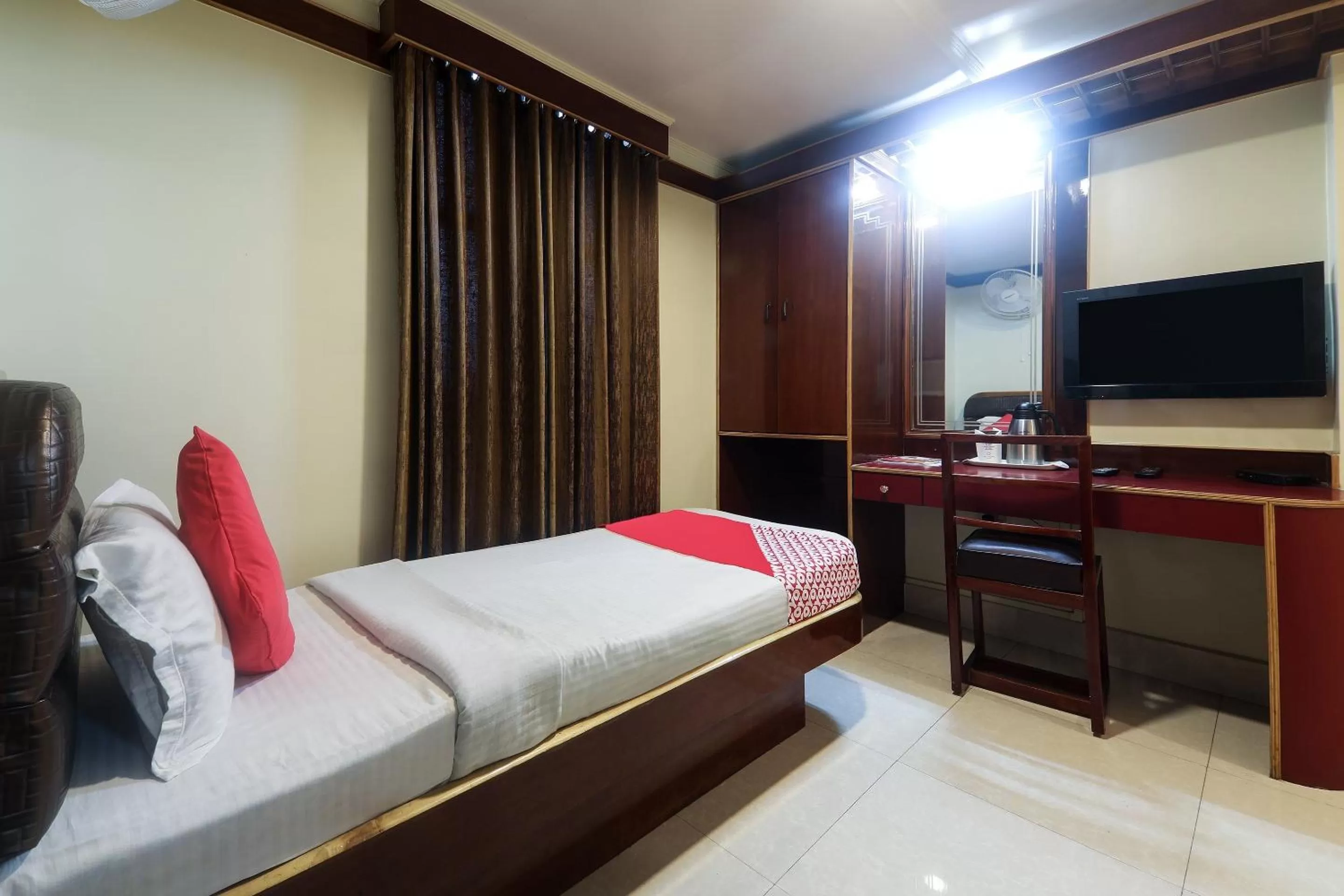 Small Single Room - single occupancy in Collection O President