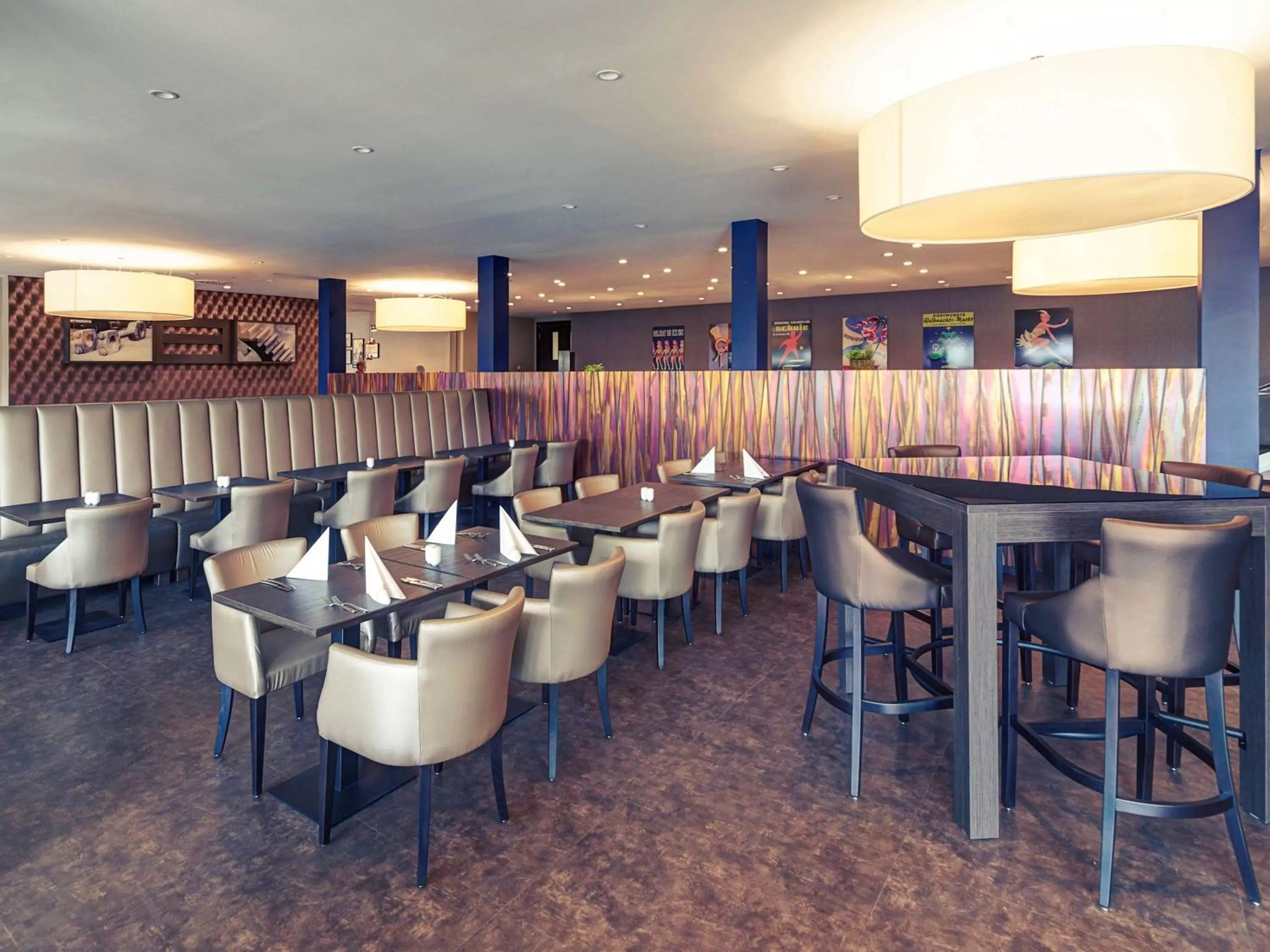 Restaurant/places to eat in Mercure Hotel Dortmund Messe
