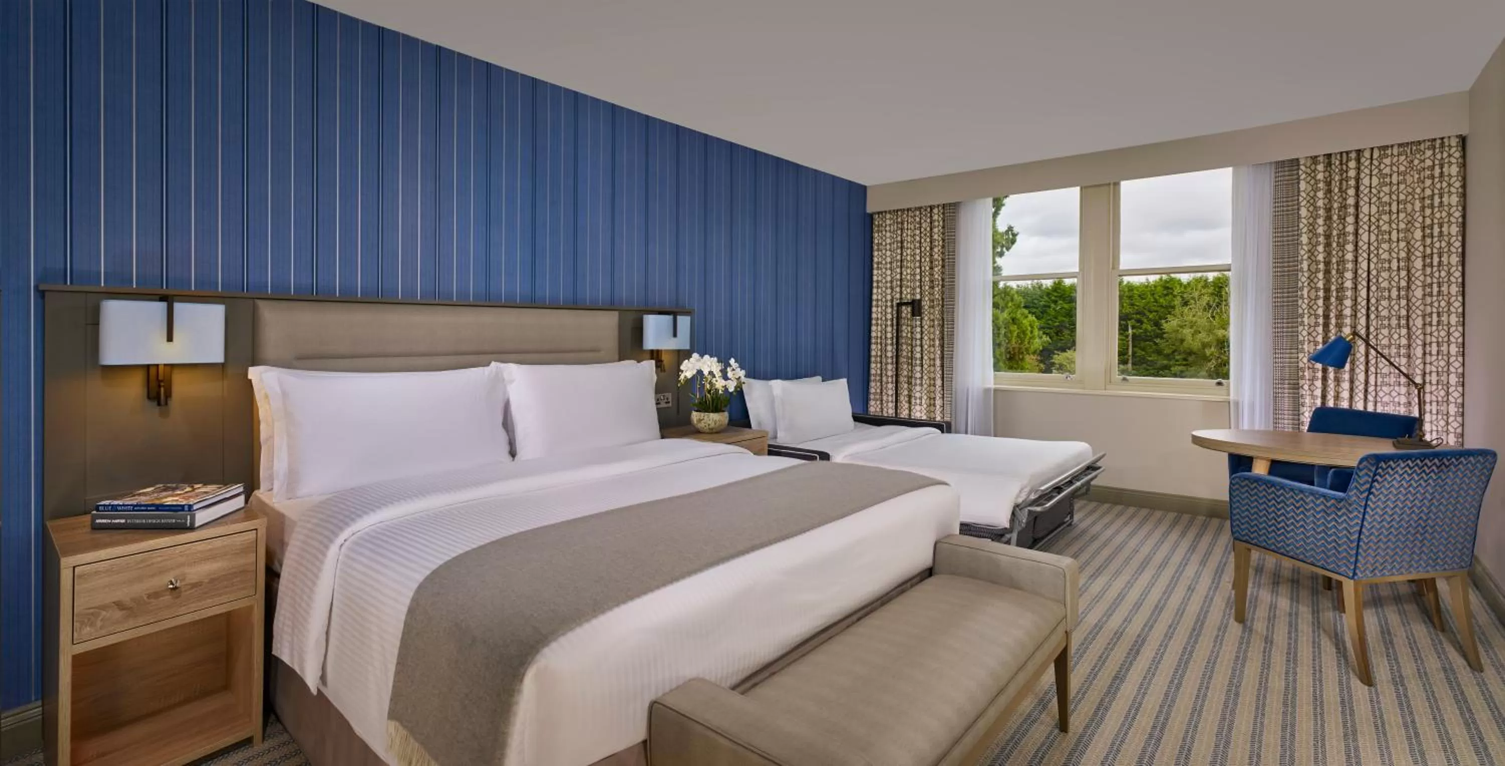 Bedroom, Bed in Pendley Manor