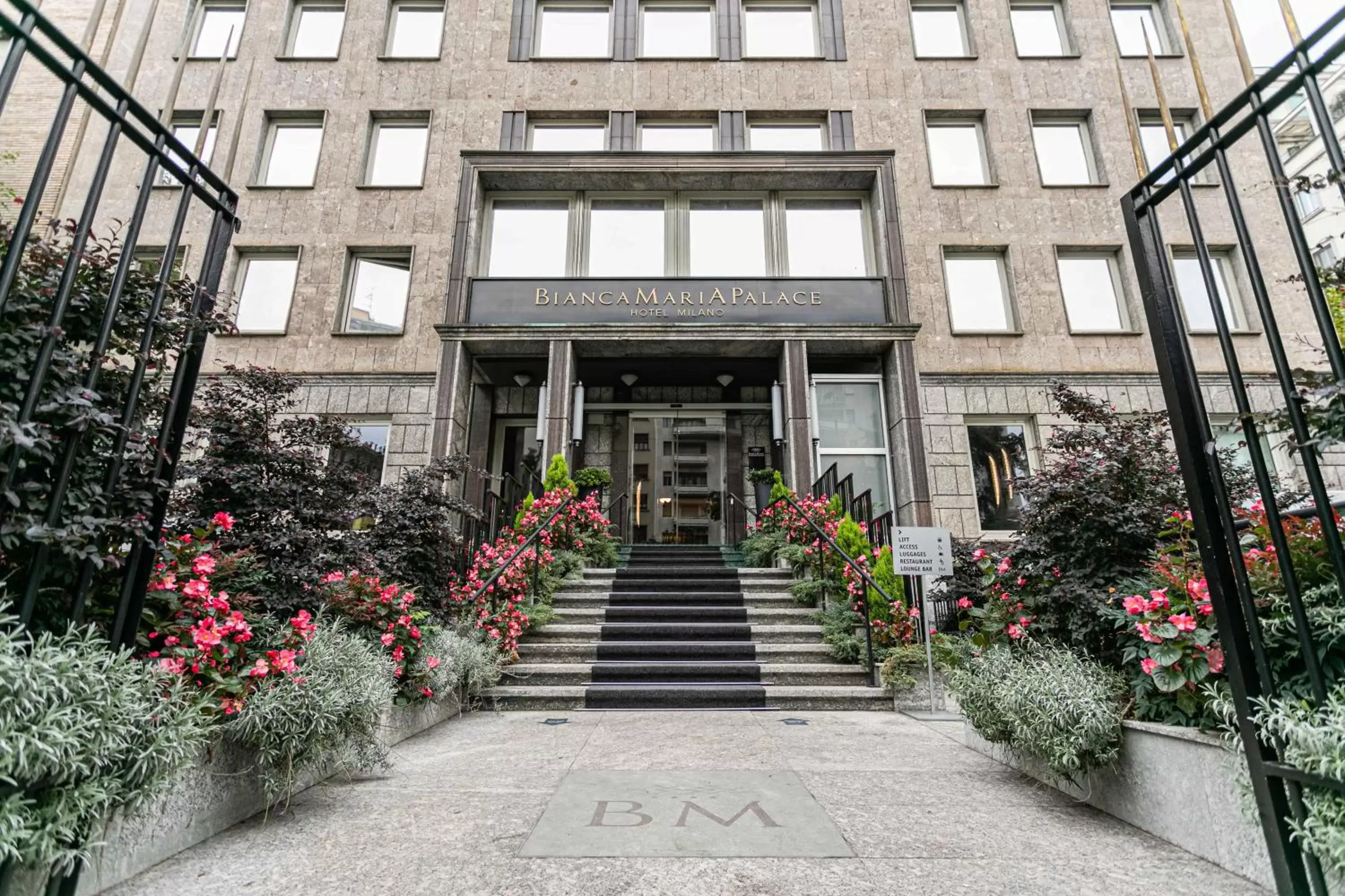 Facade/entrance in Bianca Maria Palace Hotel City Center