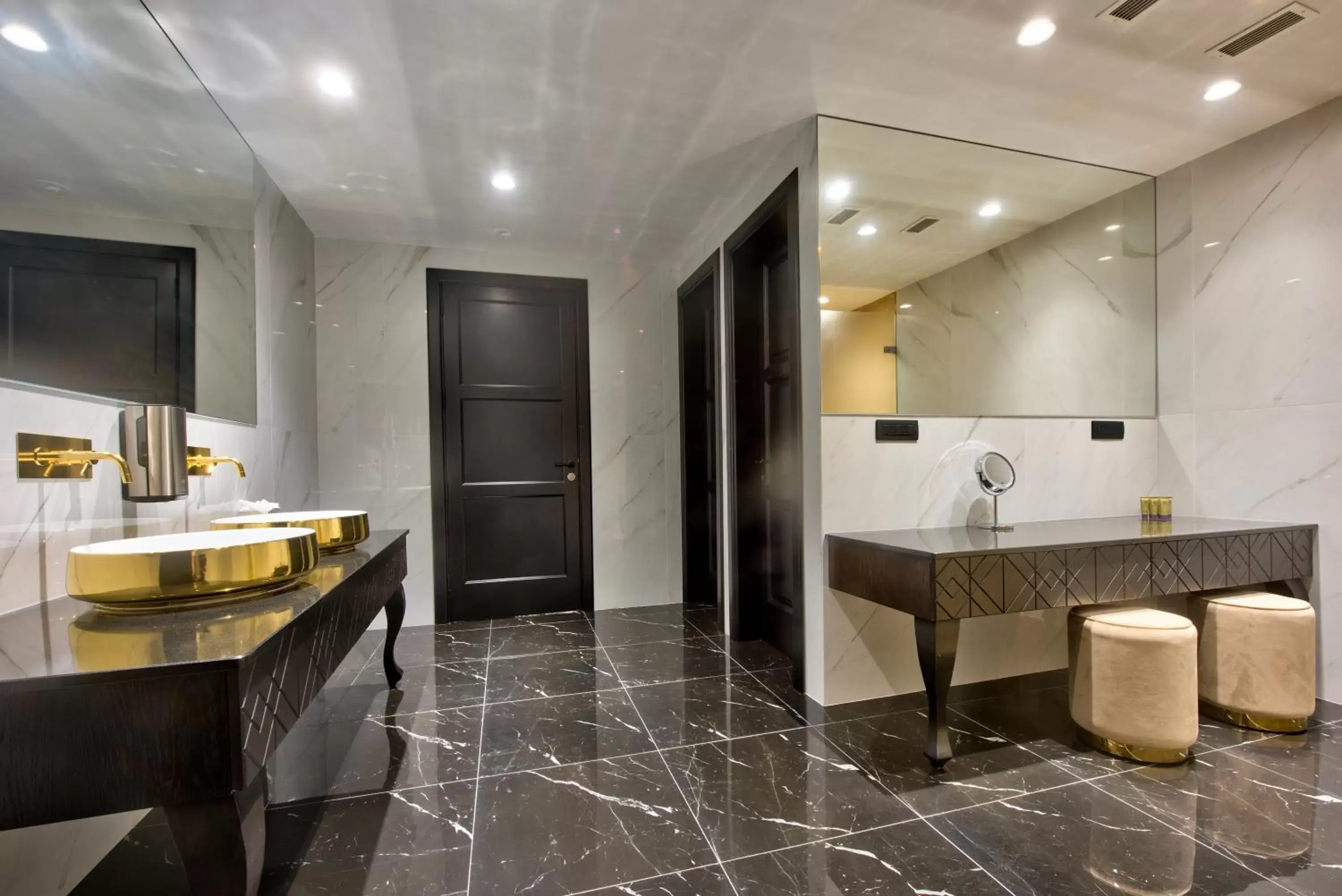 Fitness centre/facilities in HOLM Boutique & SPA - IK Collection Fitness centre/facilities in HOLM Boutique & SPA - IK Collection