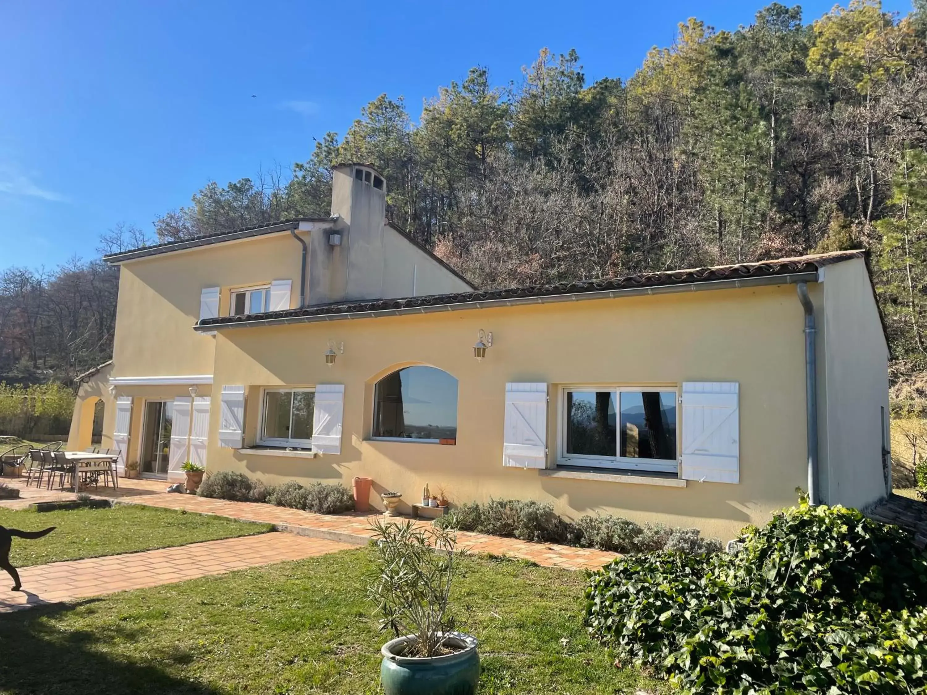 Property Building in La Sauveterre