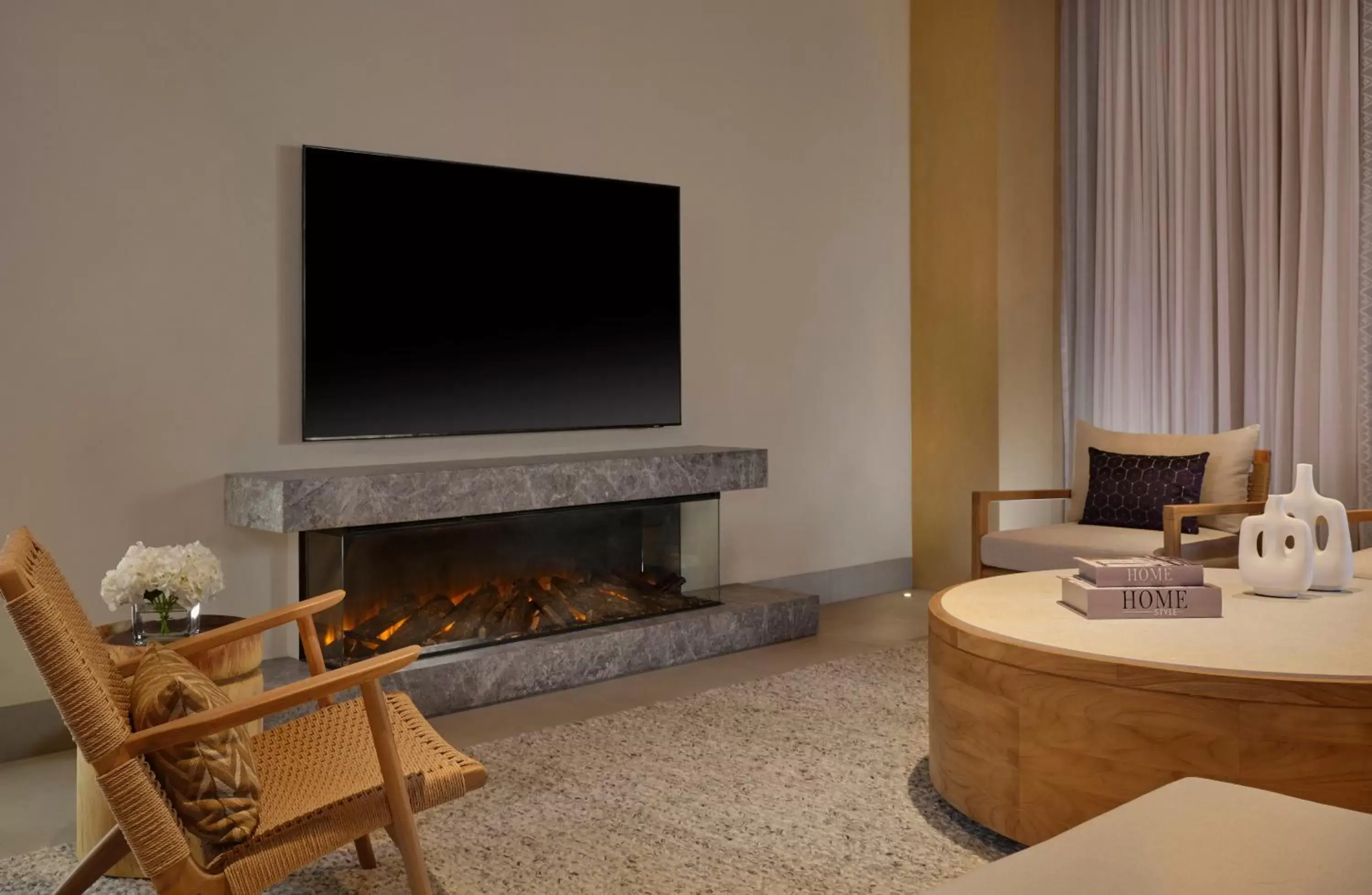 Living room, TV/Entertainment Center in The Ritz-Carlton Ras Al Khaimah, Al Wadi Desert