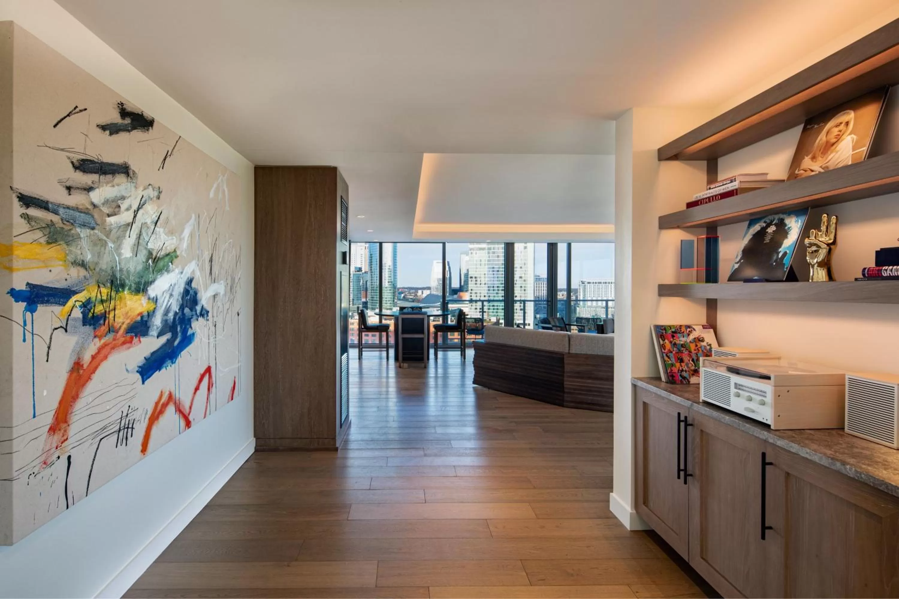 Photo of the whole room in W Nashville