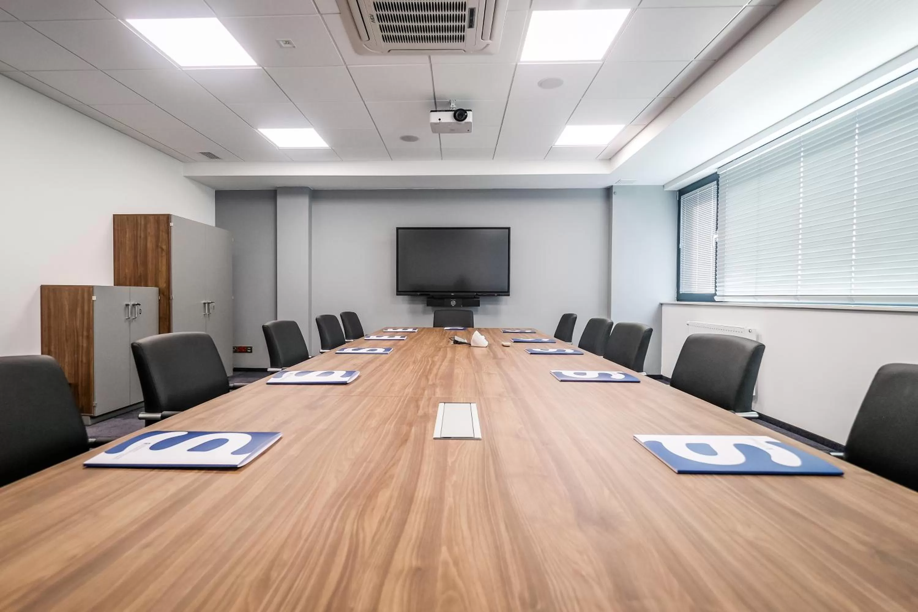 Business facilities in Hotel Gem