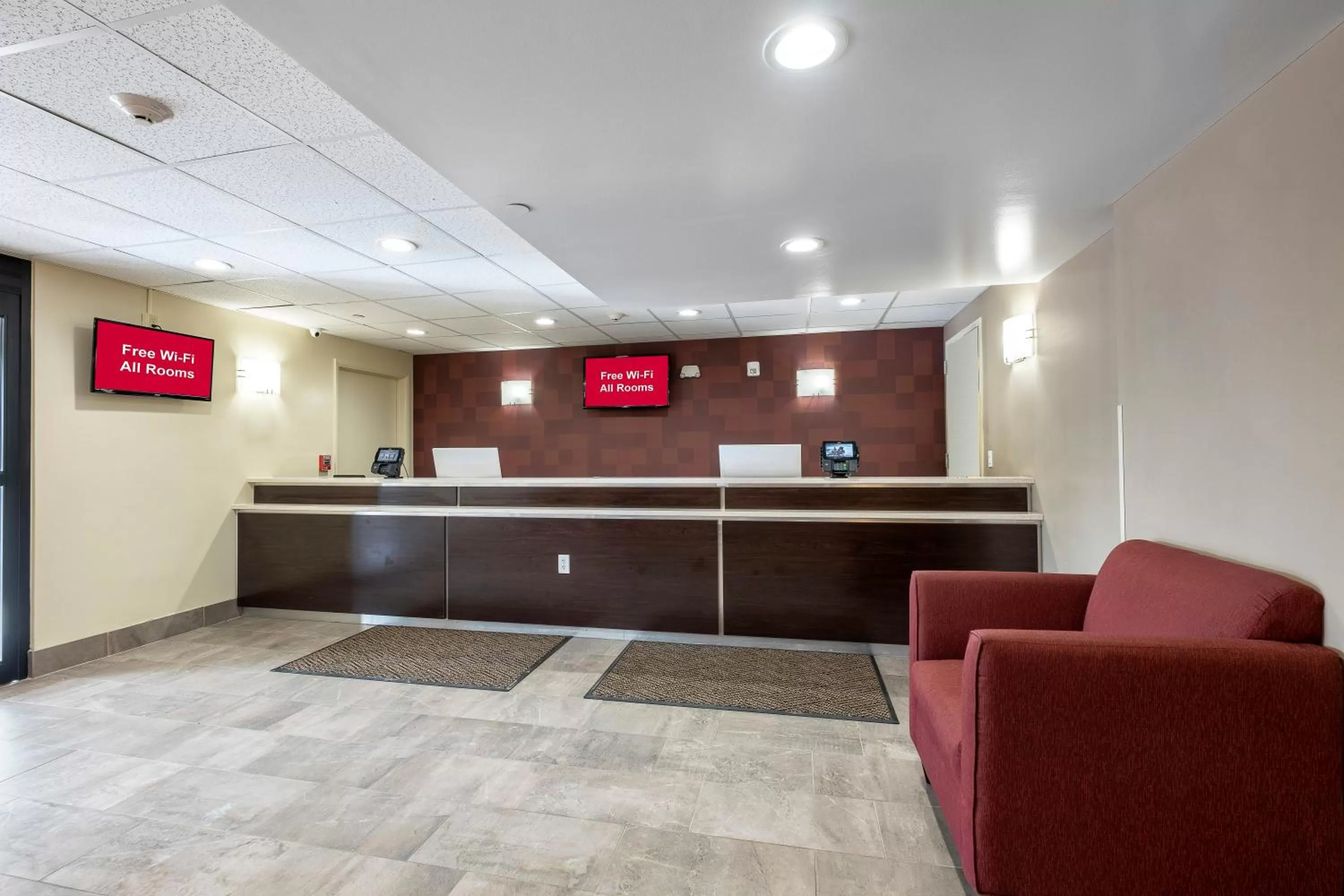 Lobby or reception in Red Roof Inn PLUS+ Tuscaloosa - University