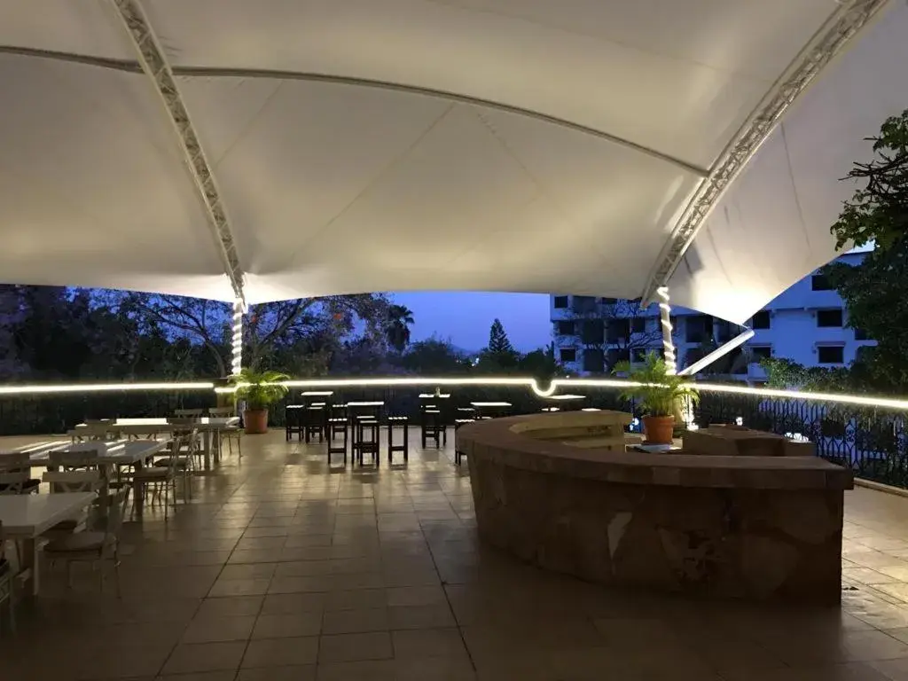 Restaurant/places to eat in Hotel Coral Cuernavaca Resort & Spa