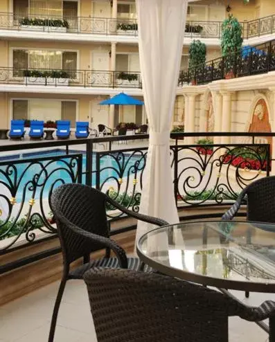 Balcony/Terrace, Swimming Pool in Beverly Hills Plaza Hotel & Spa