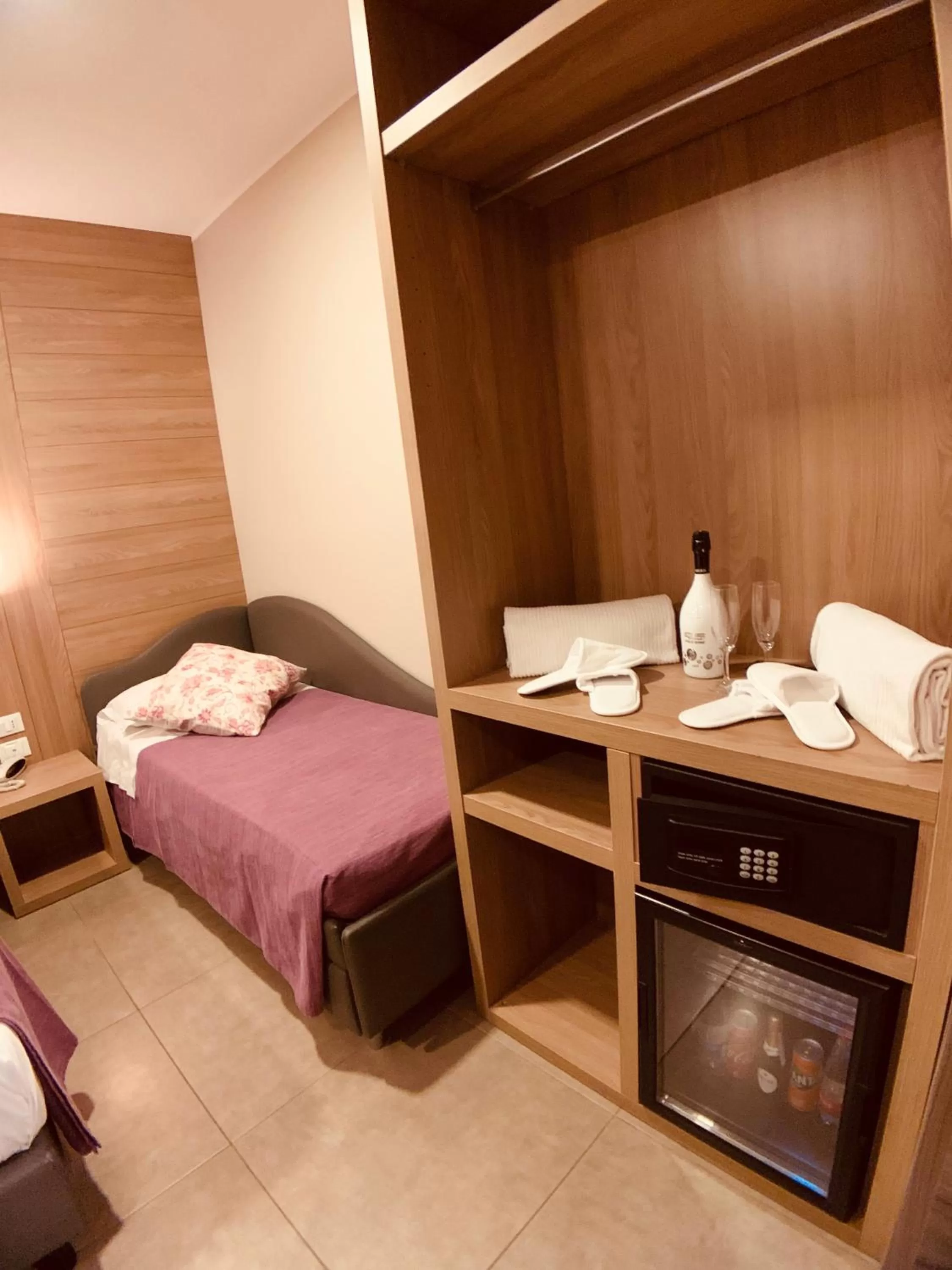 Photo of the whole room, Bed in Hotel Smeraldo