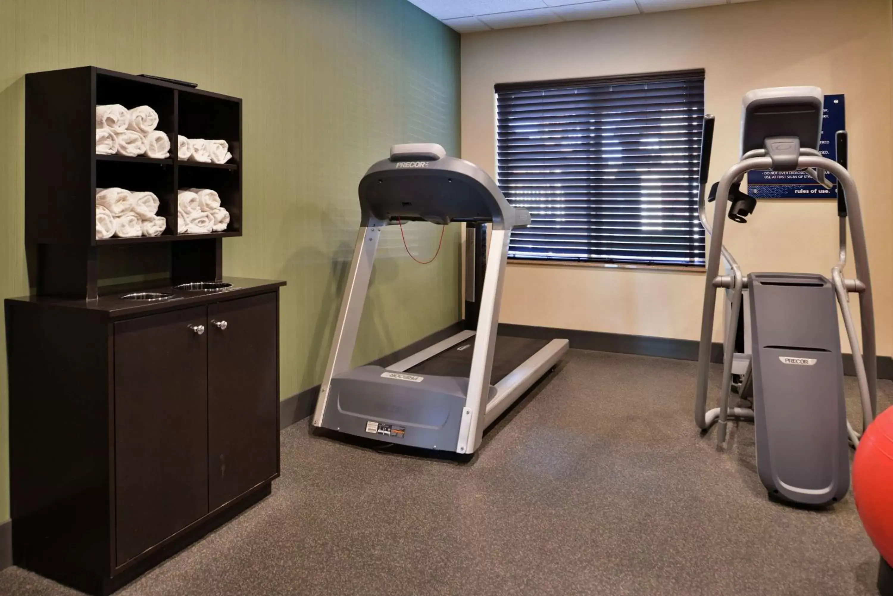 Fitness centre/facilities, Fitness Center/Facilities in Hampton Inn & Suites Woodland-Sacramento Area