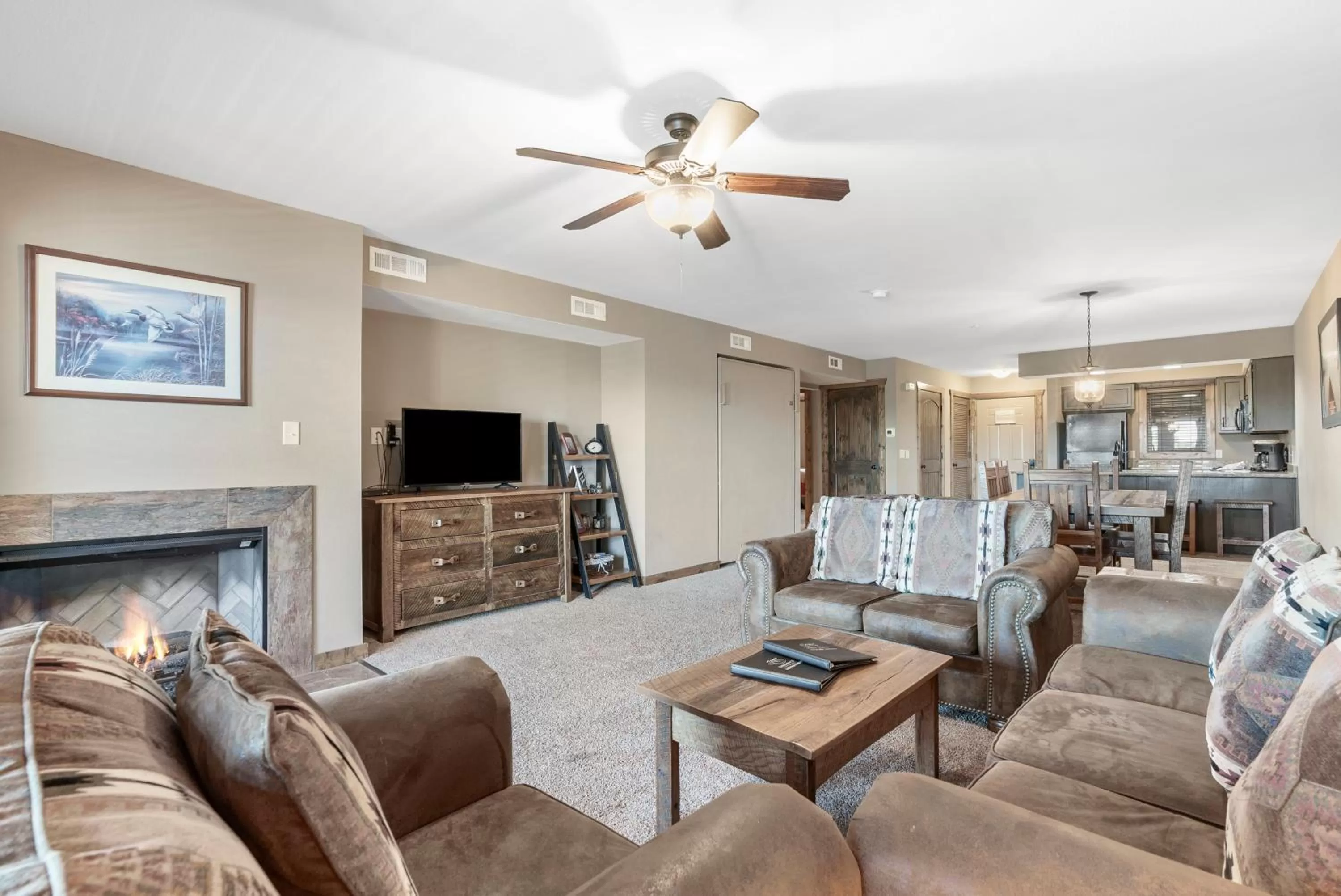 Living room in Table Rock Resorts at Indian Point