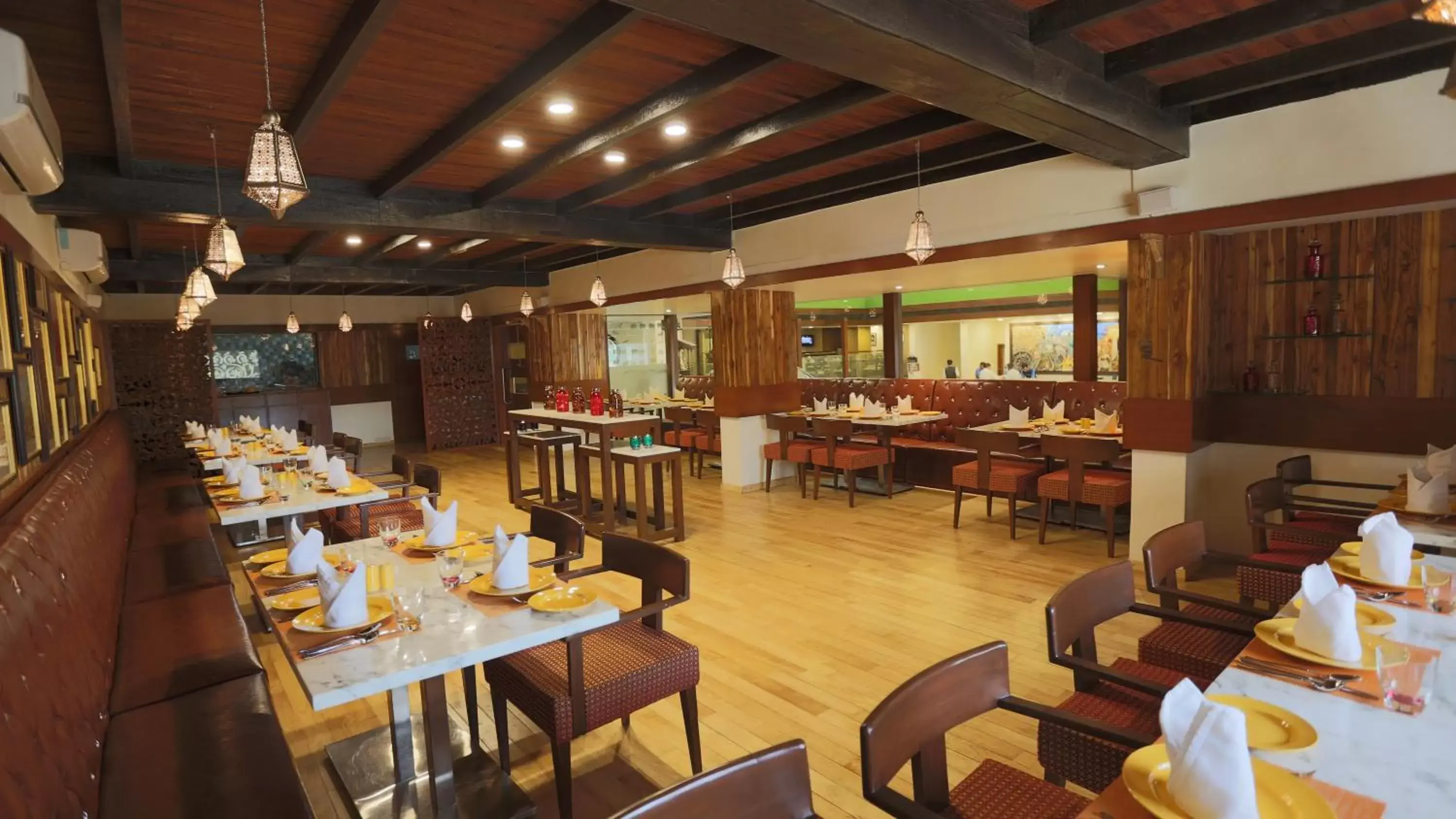 Lunch, Restaurant/Places to Eat in Fortune Inn Haveli, Gandhinagar - Member ITC's Hotel Group