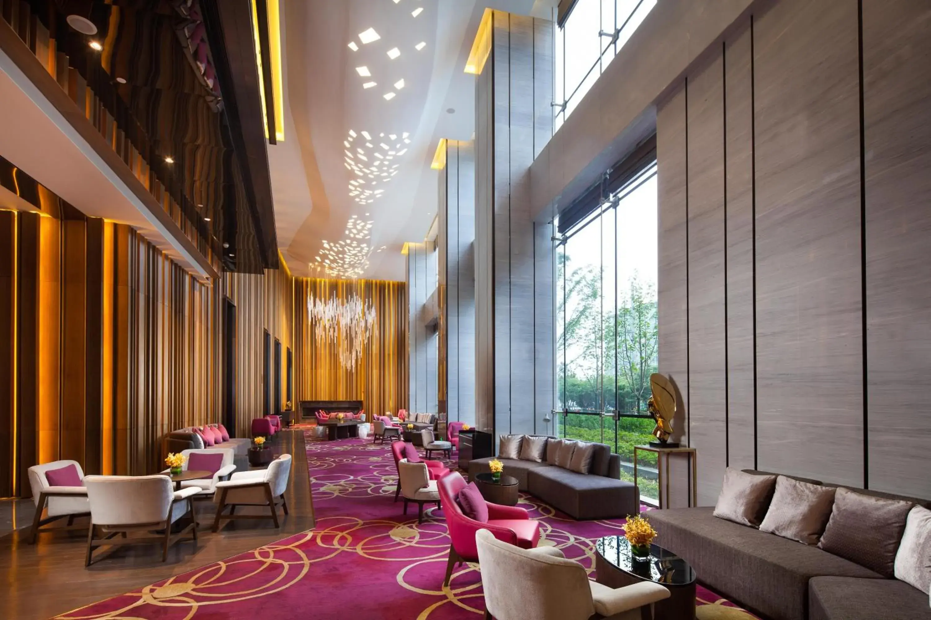 Property building, Restaurant/Places to Eat in Crowne Plaza Kunshan, an IHG Hotel