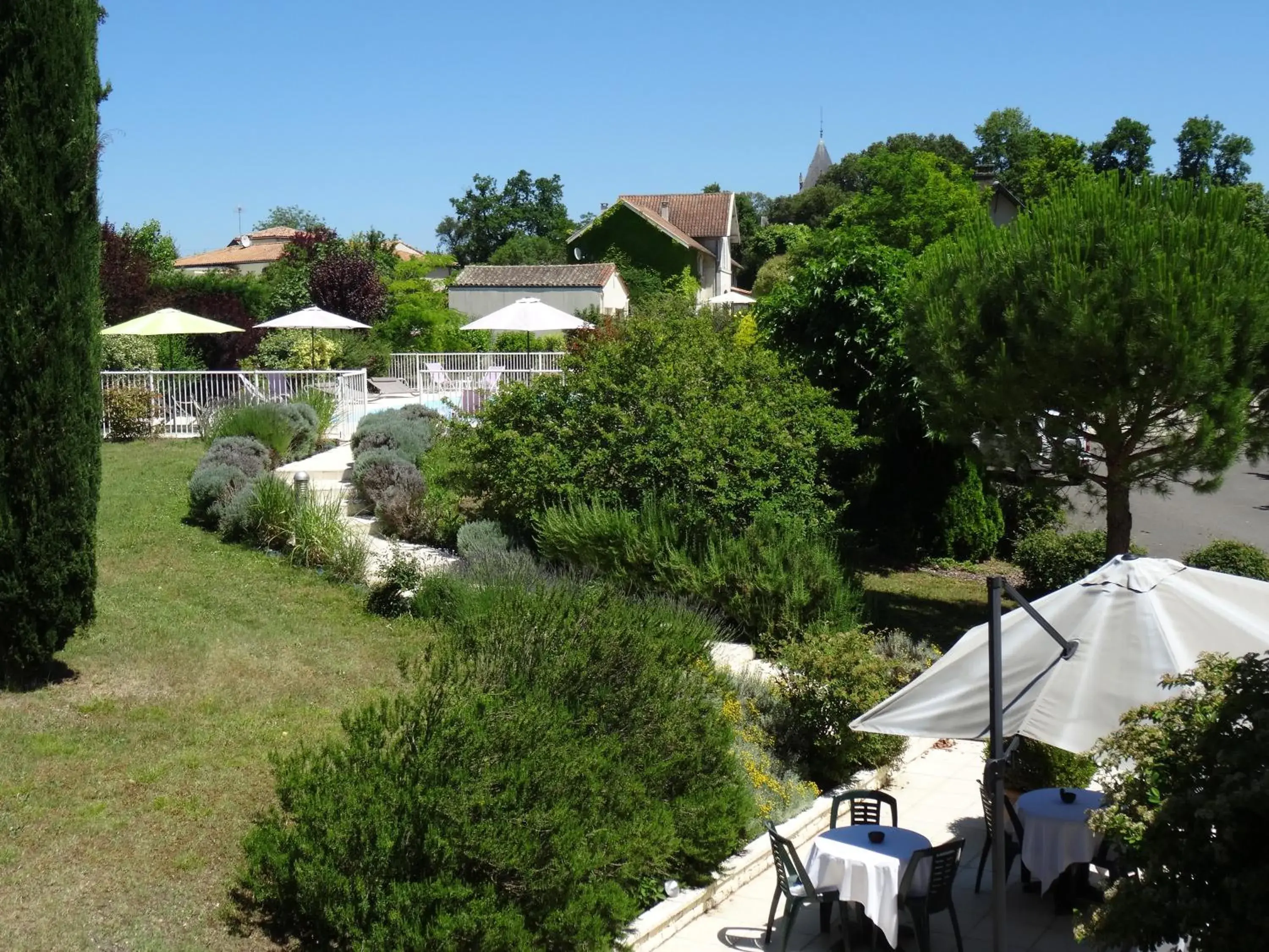 Property building in Domaine de l'Echassier, The Originals Relais