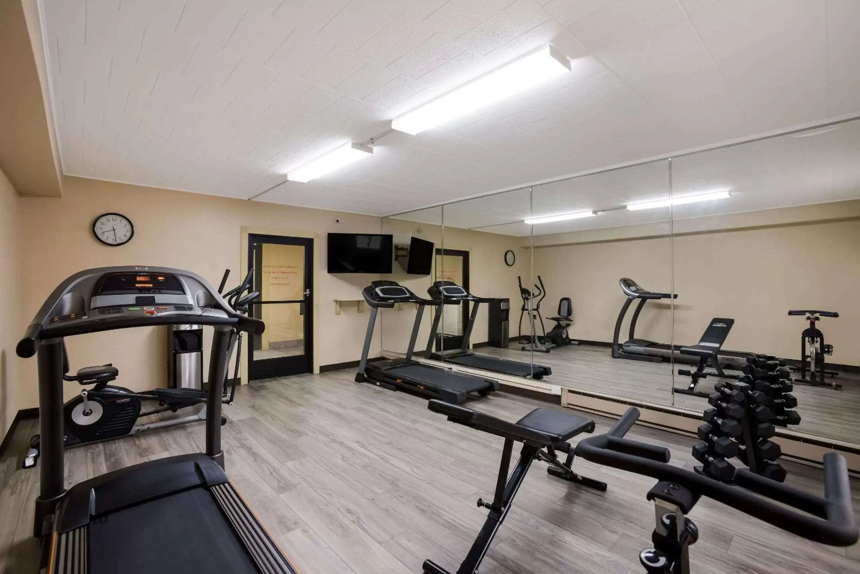 Fitness centre/facilities, Fitness Center/Facilities in Quality Inn & Suites Big Rapids