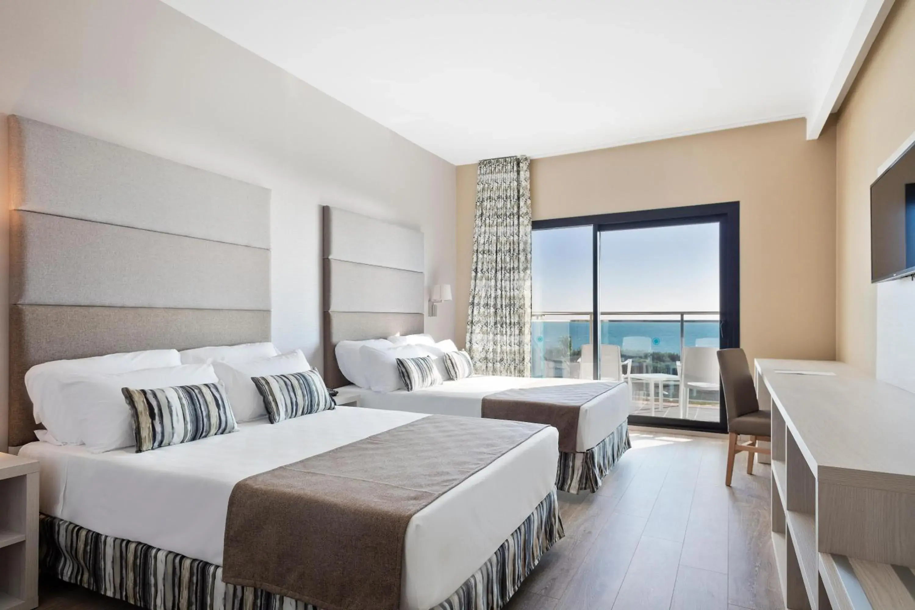 Photo of the whole room, Bed in Hotel Best Costa Ballena Photo of the whole room, Bed in Hotel Best Costa Ballena