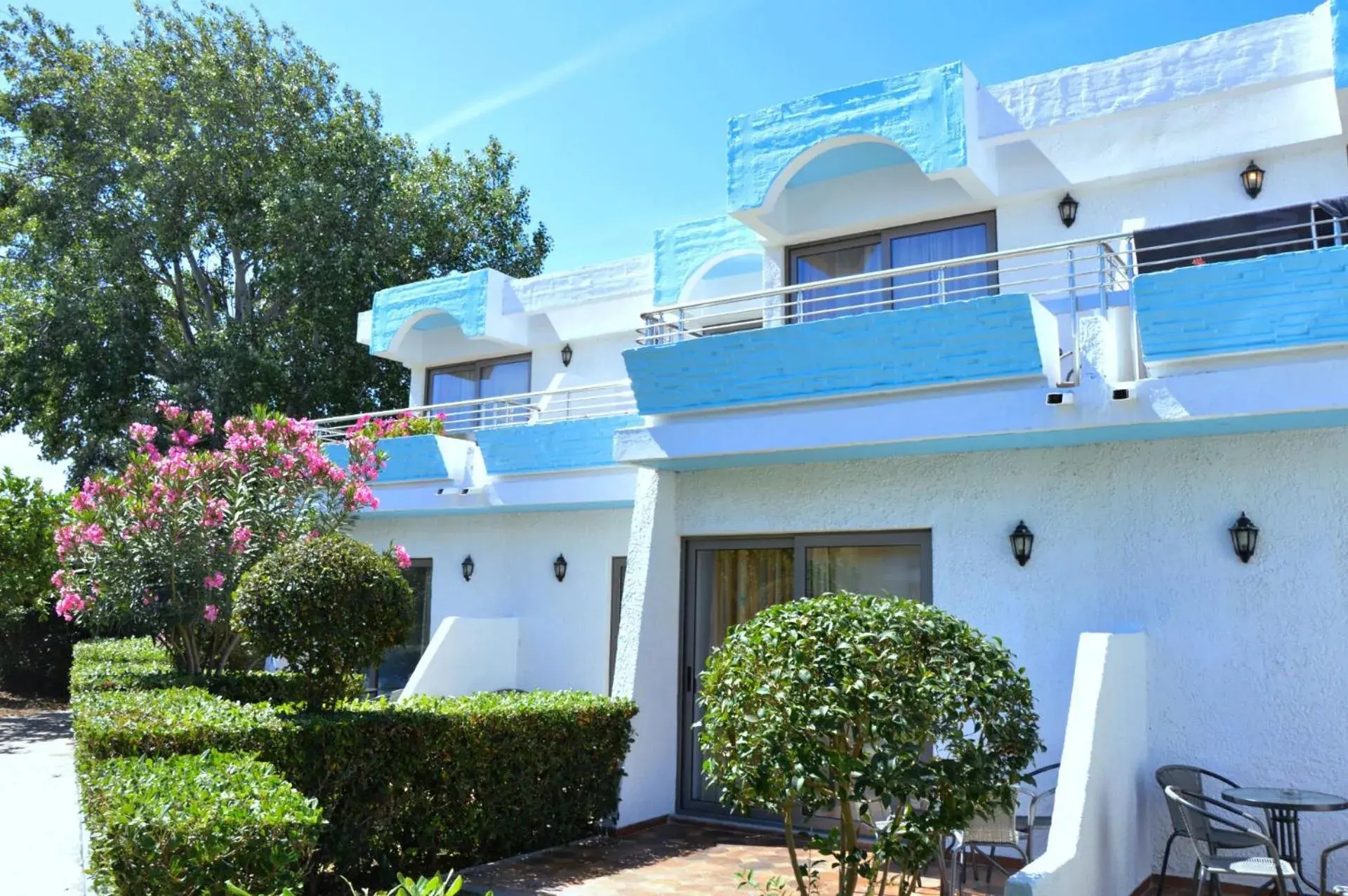 Garden, Property Building in Blue Horizon