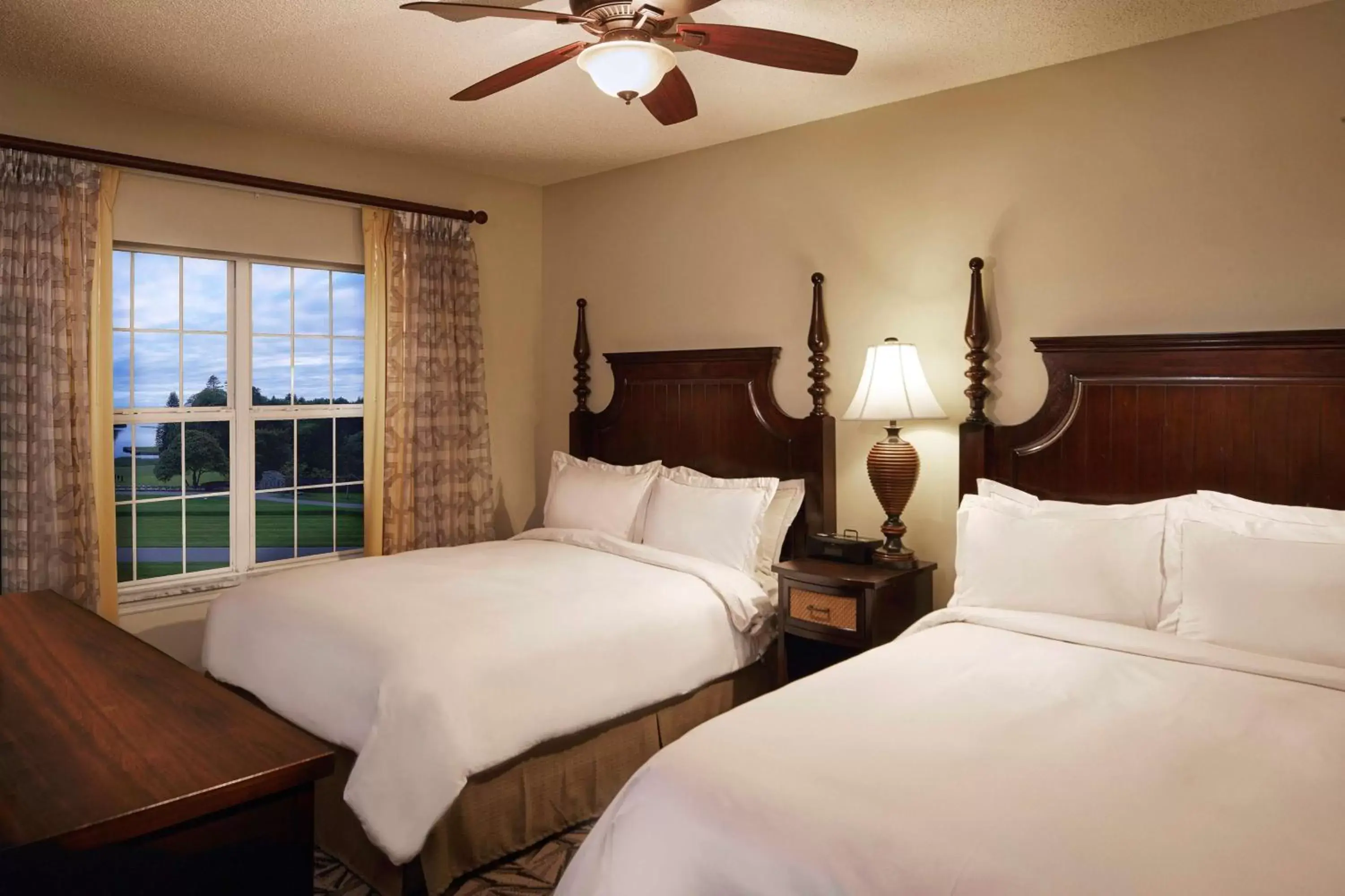 Bed in Hilton Grand Vacations Club SeaWorld Orlando
