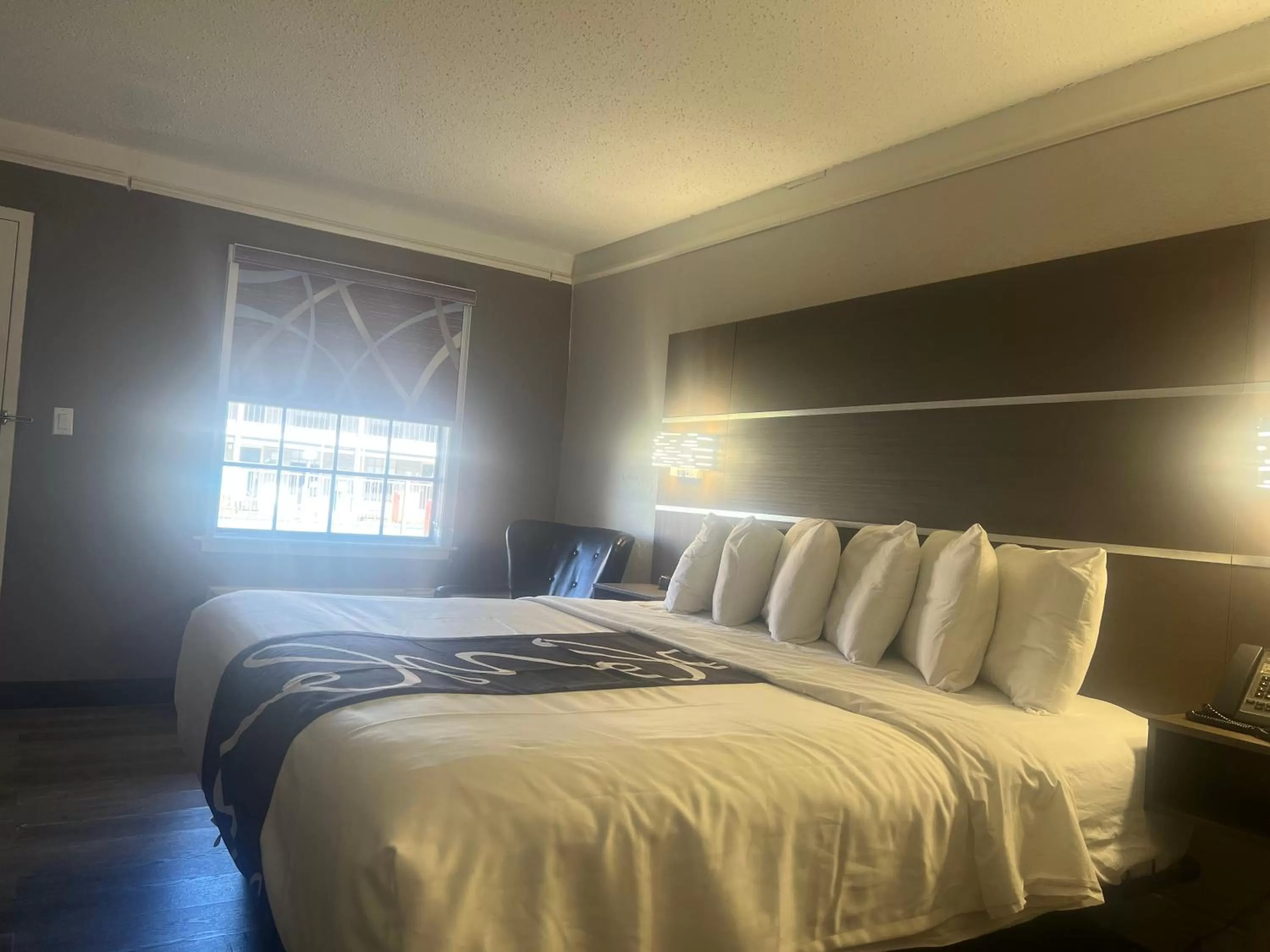 Bedroom, Bed in La Quinta Inn By Wyndham IH-10 West San Antonio TX