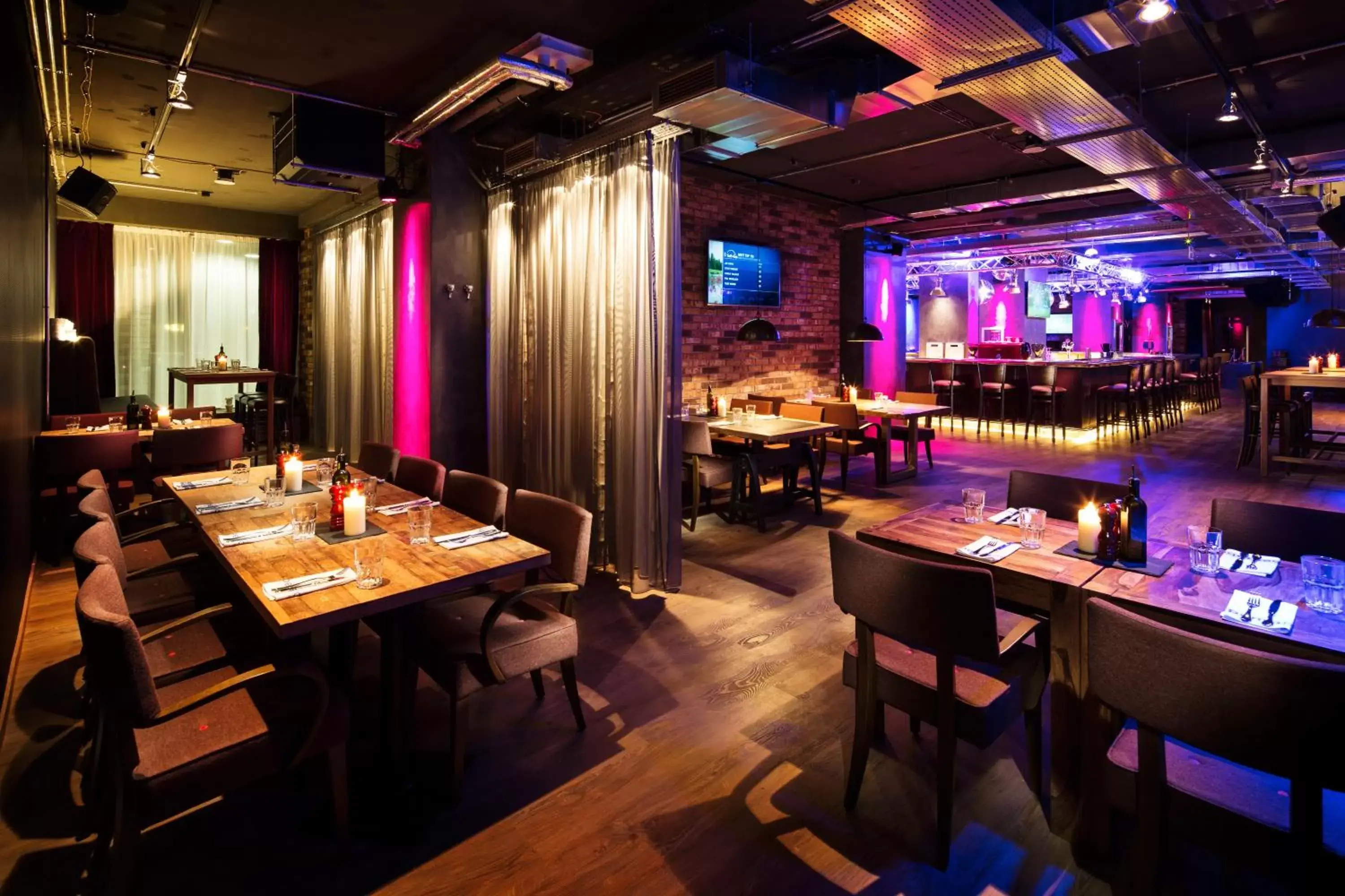 Restaurant/Places to Eat in Pentahotel Prague