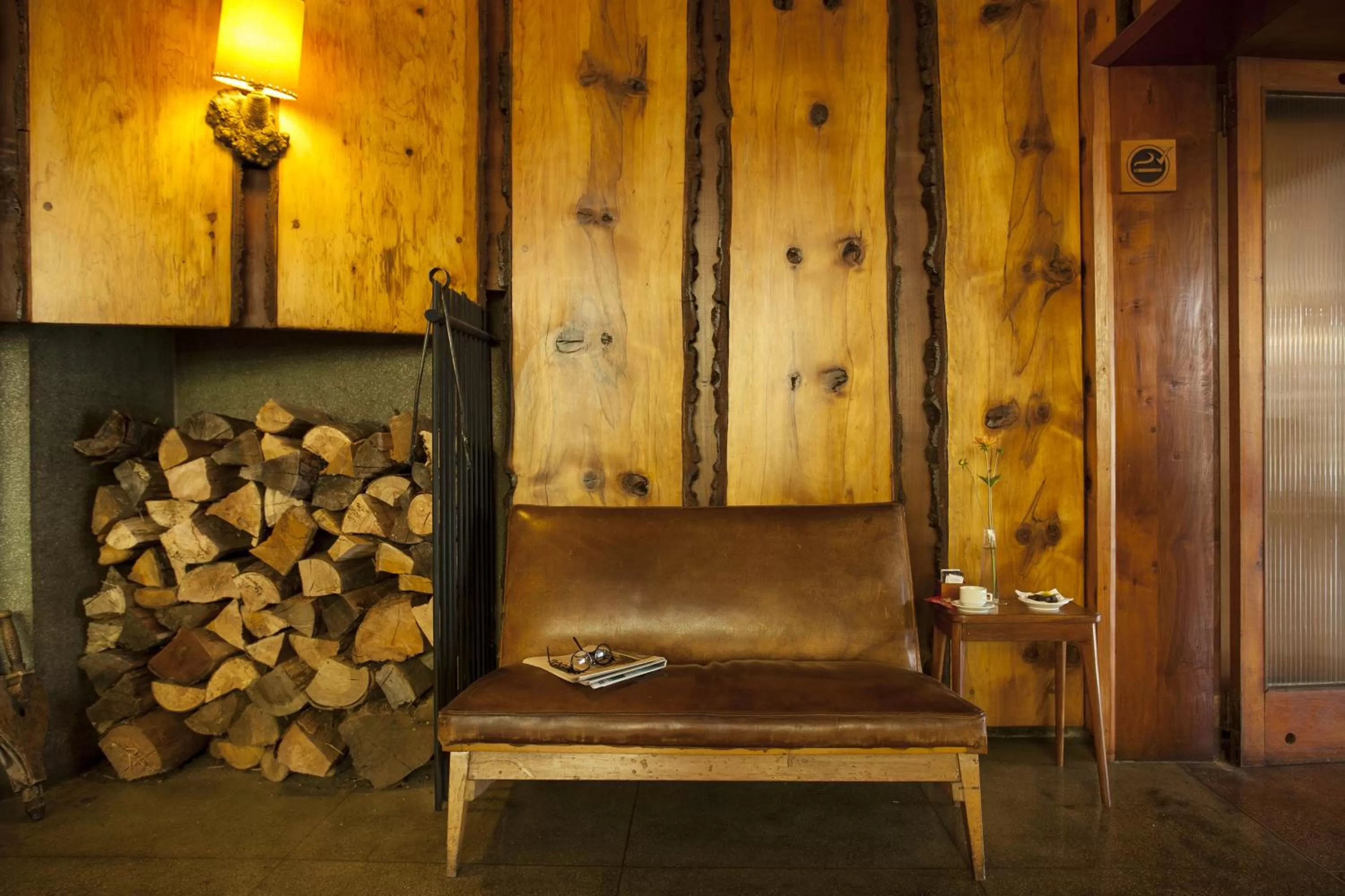 Lounge or bar in Hotel Antumalal