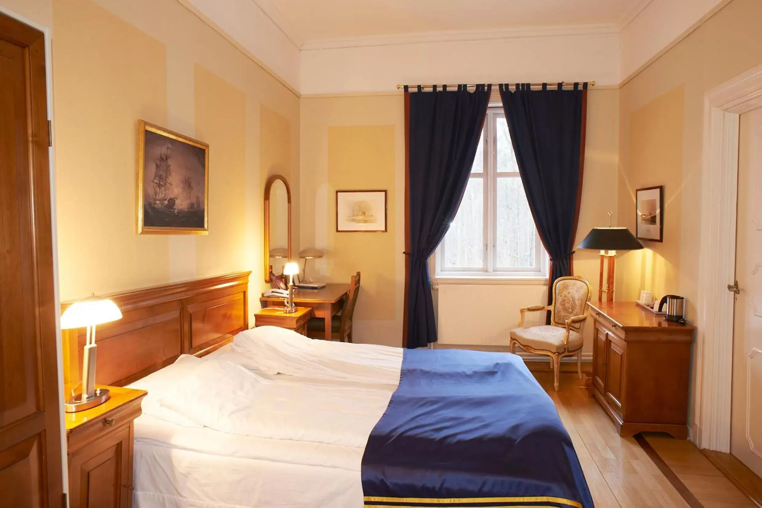 Double Room - single occupancy in Sjømilitære Samfund Double Room - single occupancy in Sjømilitære Samfund