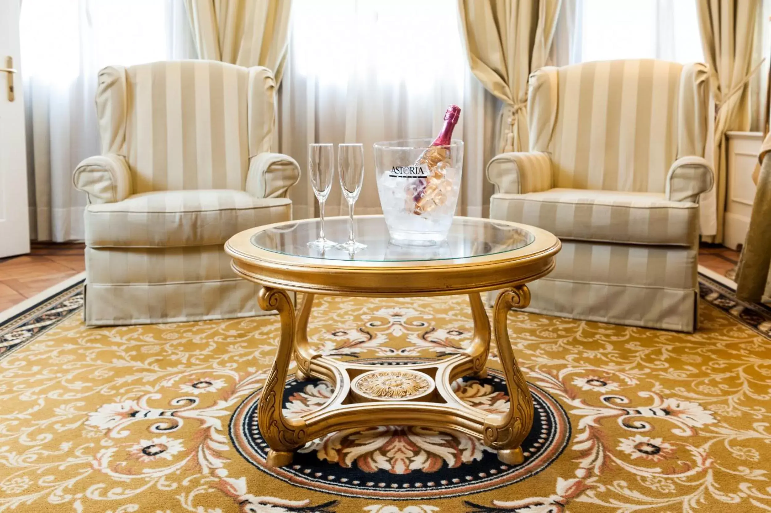 Decorative detail, Seating Area in Hotel Al Duca Di Venezia