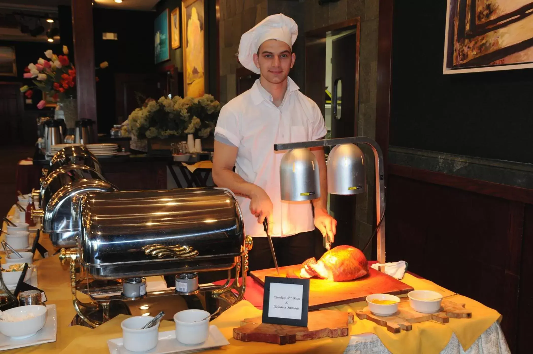 Buffet breakfast in Pike's Waterfront Lodge Buffet breakfast in Pike's Waterfront Lodge